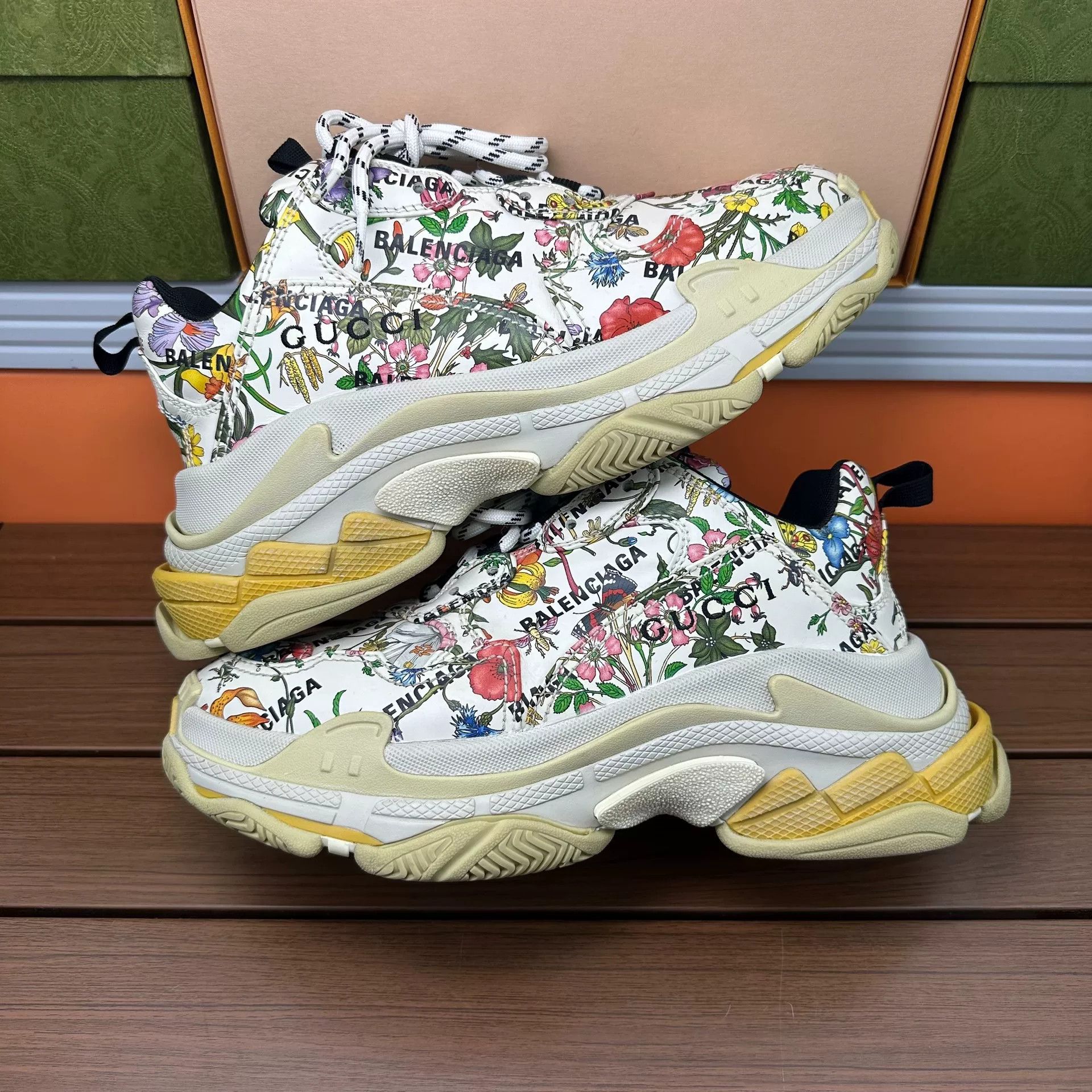 Balenciaga Balenciaga Collab Lowtop Sneakers 7 Men Size US 7 / EU 40 - 2 Thumbnail