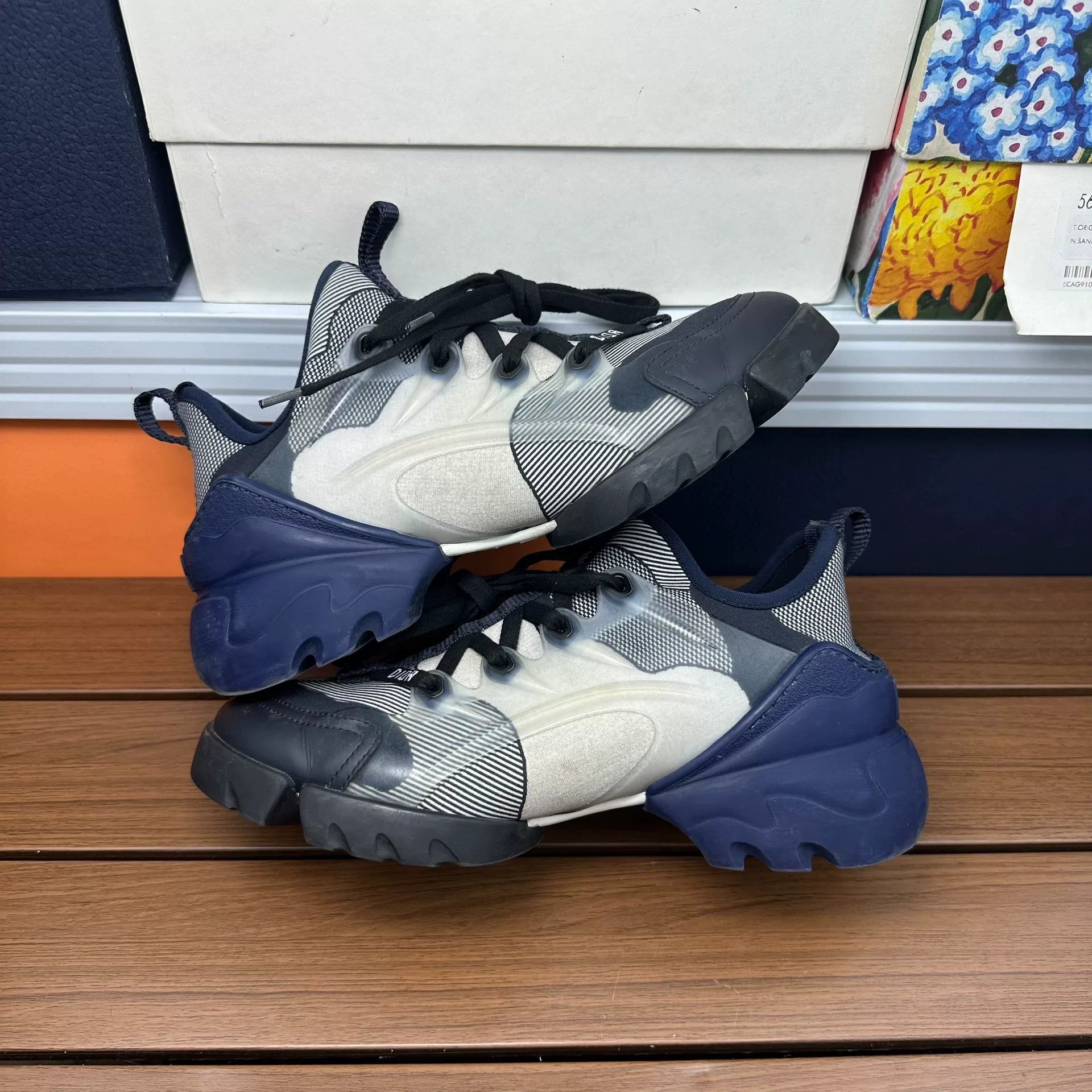 Dior Dior Blue Lowtop Sneakers it_35 Women Size US 5 / IT 35 - 2 Thumbnail