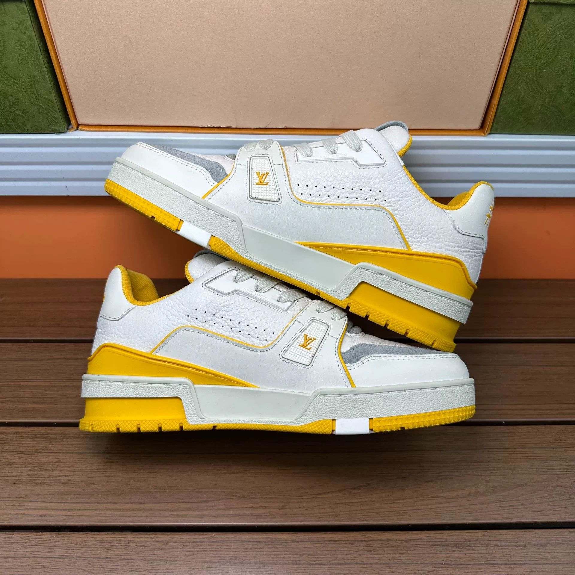 Louis Vuitton Louis Vuitton Training Yellow Lowtop Sneakers 10 Men Size US 10 / EU 43 - 3 Thumbnail