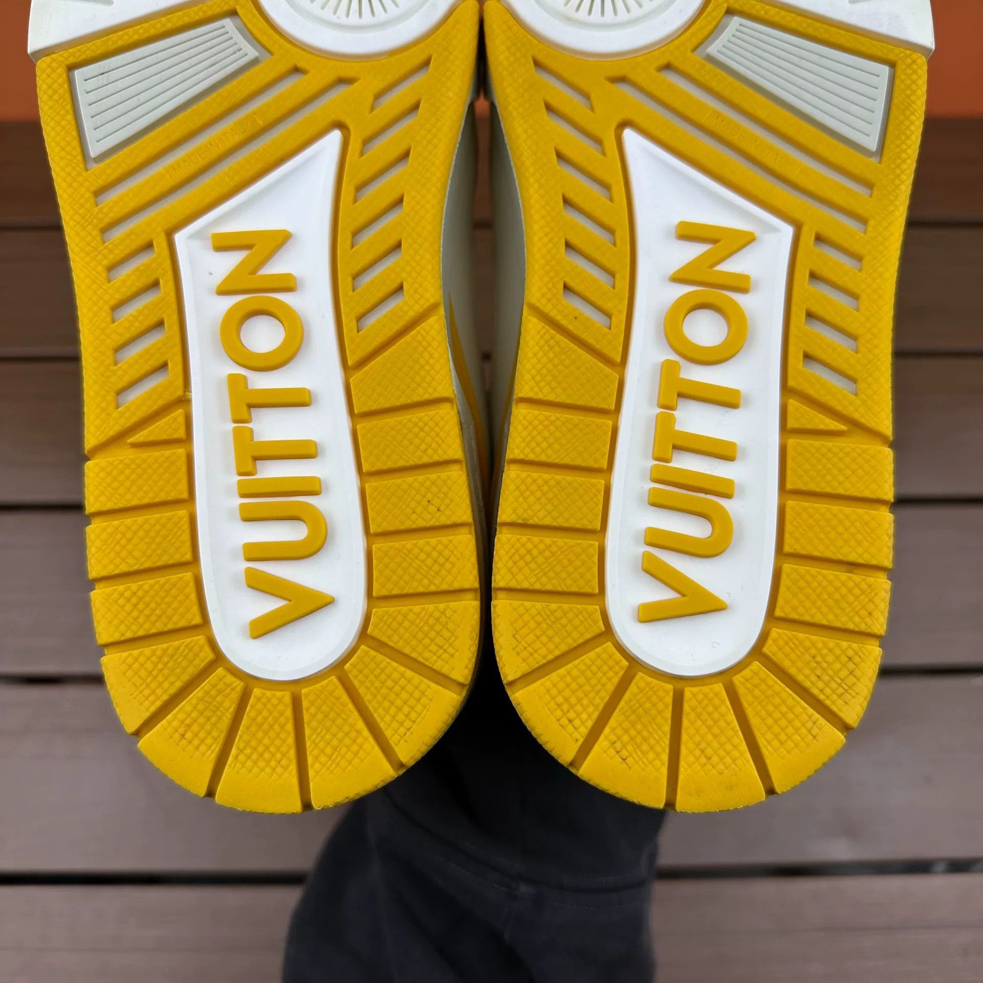 Louis Vuitton Louis Vuitton Training Yellow Lowtop Sneakers 10 Men Size US 10 / EU 43 - 9 Thumbnail