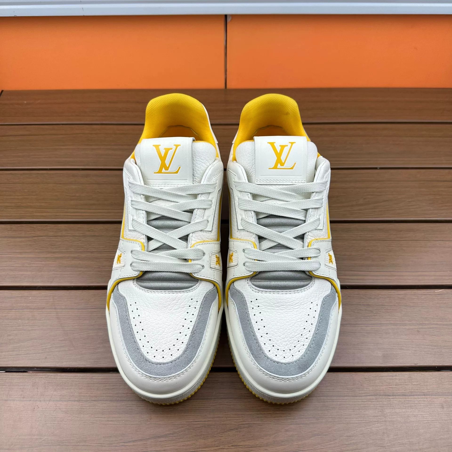Louis Vuitton Louis Vuitton Training Yellow Lowtop Sneakers 10 Men Size US 10 / EU 43 - 4 Thumbnail