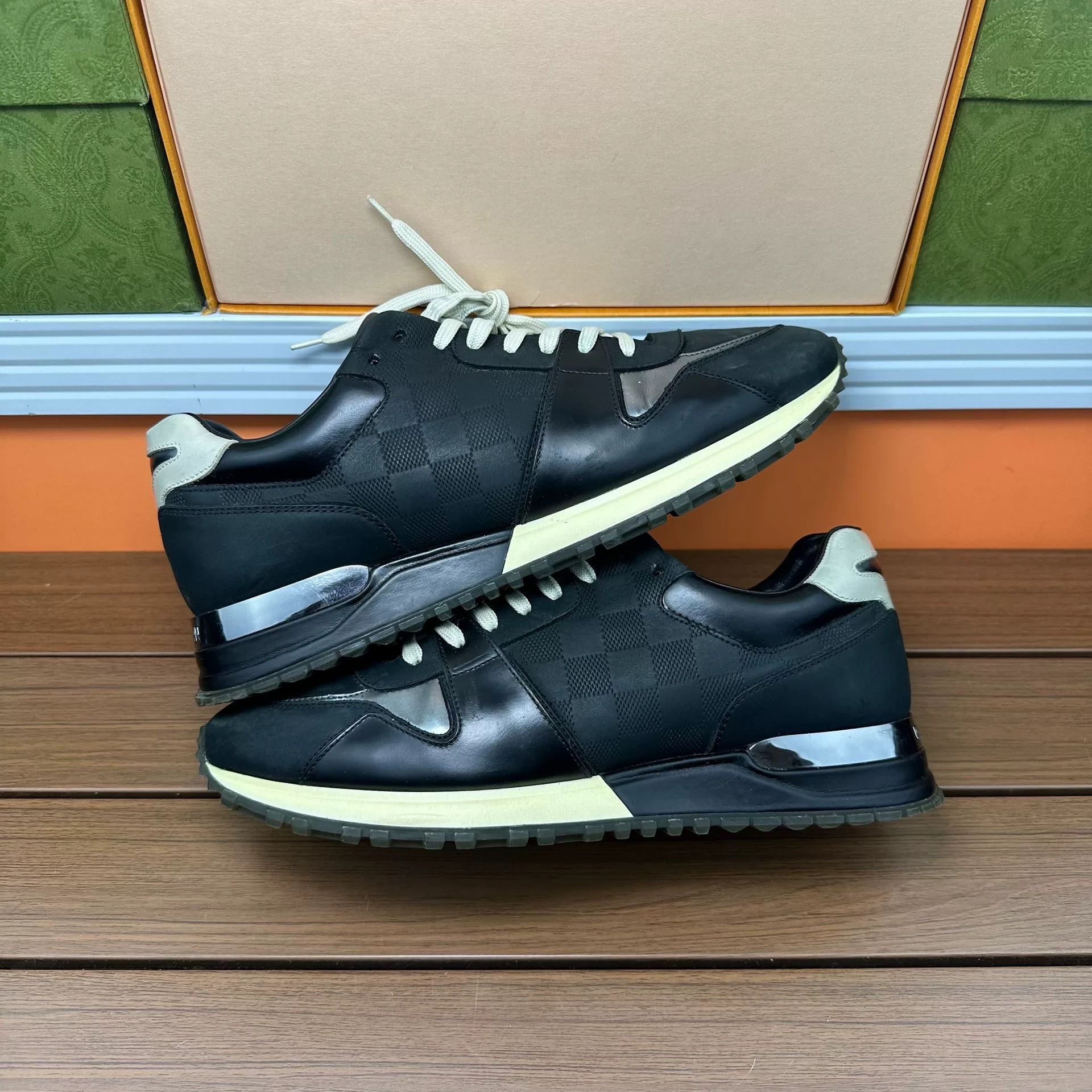 Louis Vuitton Louis Vuitton Casual Lowtop Sneakers 10 Men Size US 10 / EU 43 - 2 Thumbnail