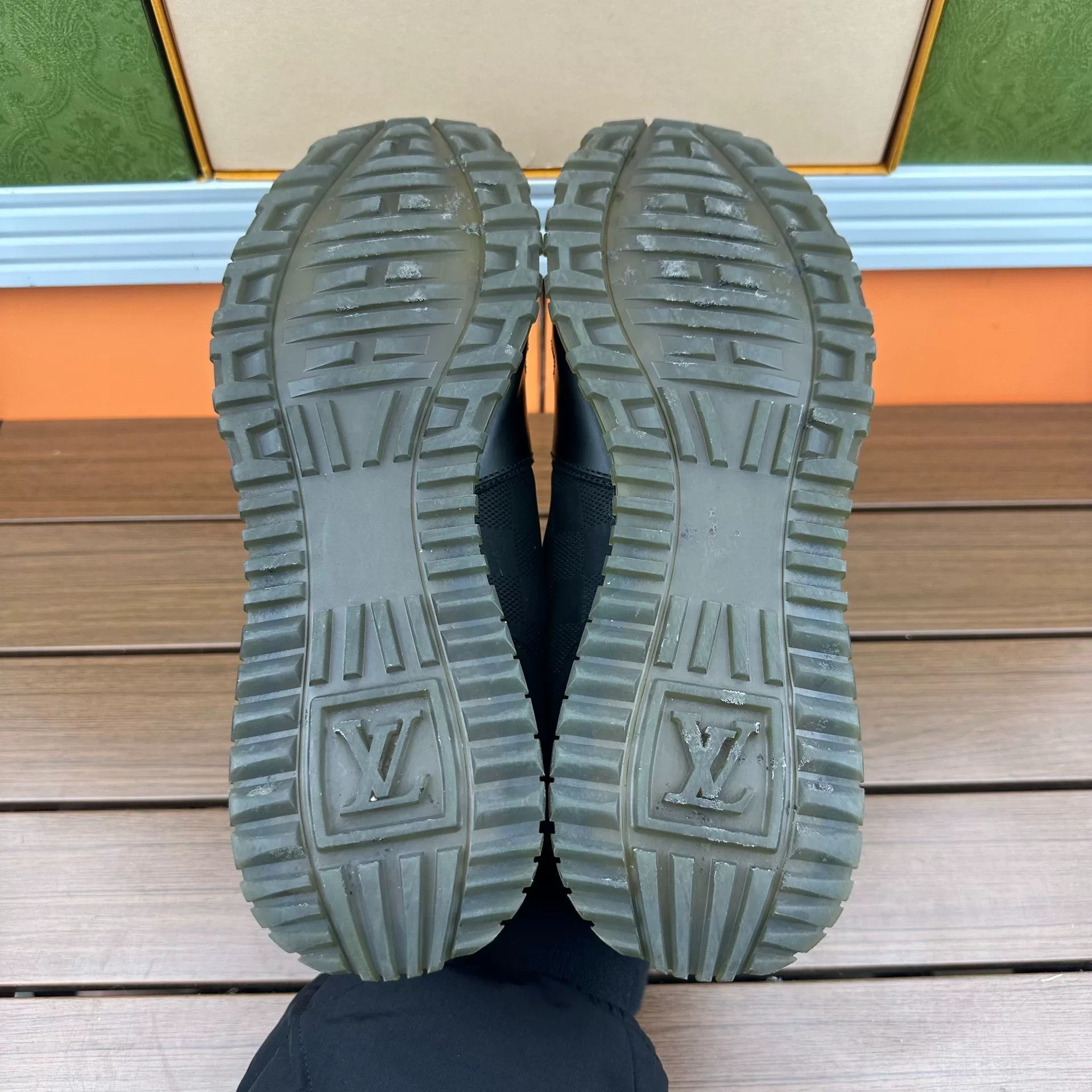 Louis Vuitton Louis Vuitton Casual Lowtop Sneakers 10 Men Size US 10 / EU 43 - 7 Thumbnail