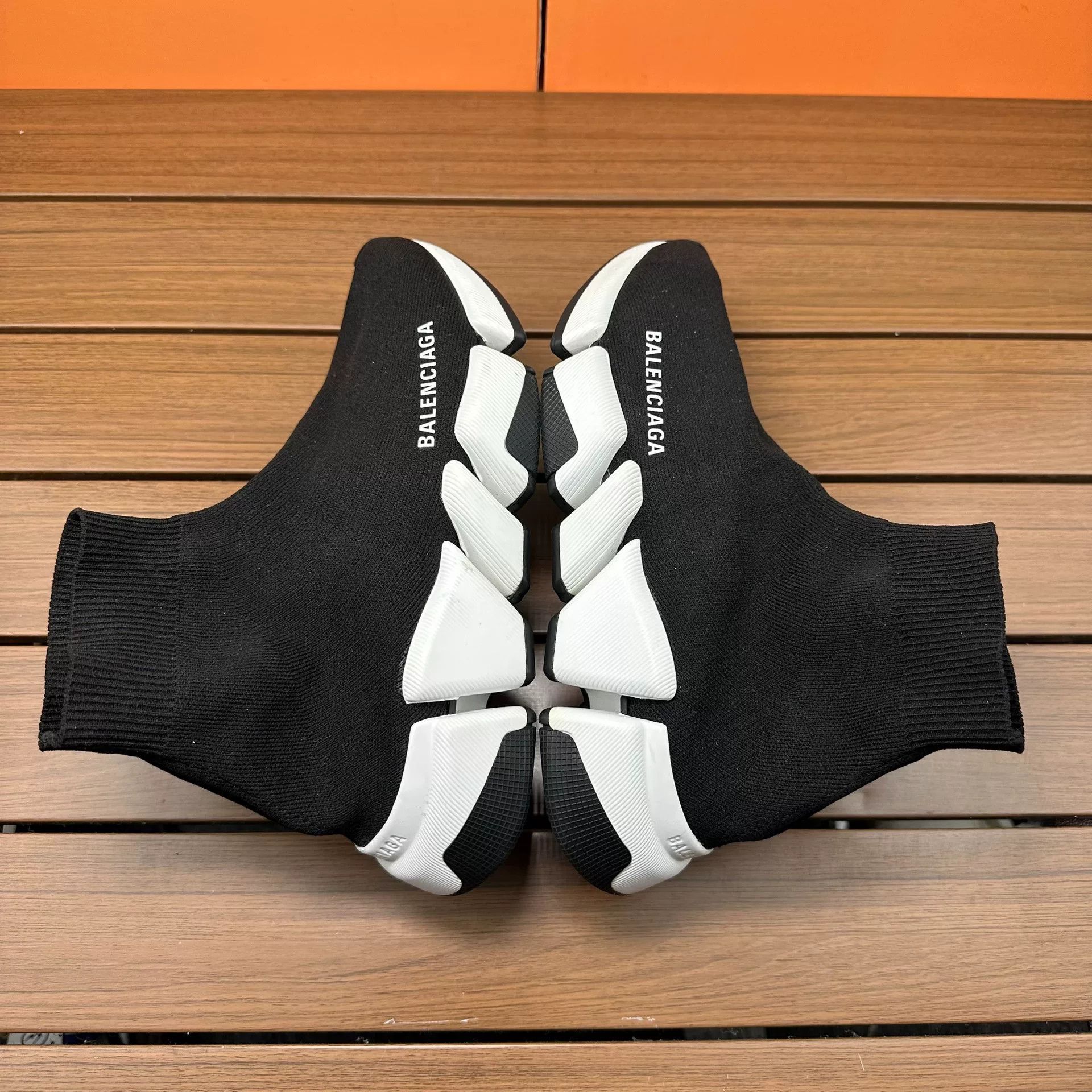 Balenciaga Balenciaga Black Hitop Sneakers it_35 Women Size US 5 / IT 35 - 2 Thumbnail