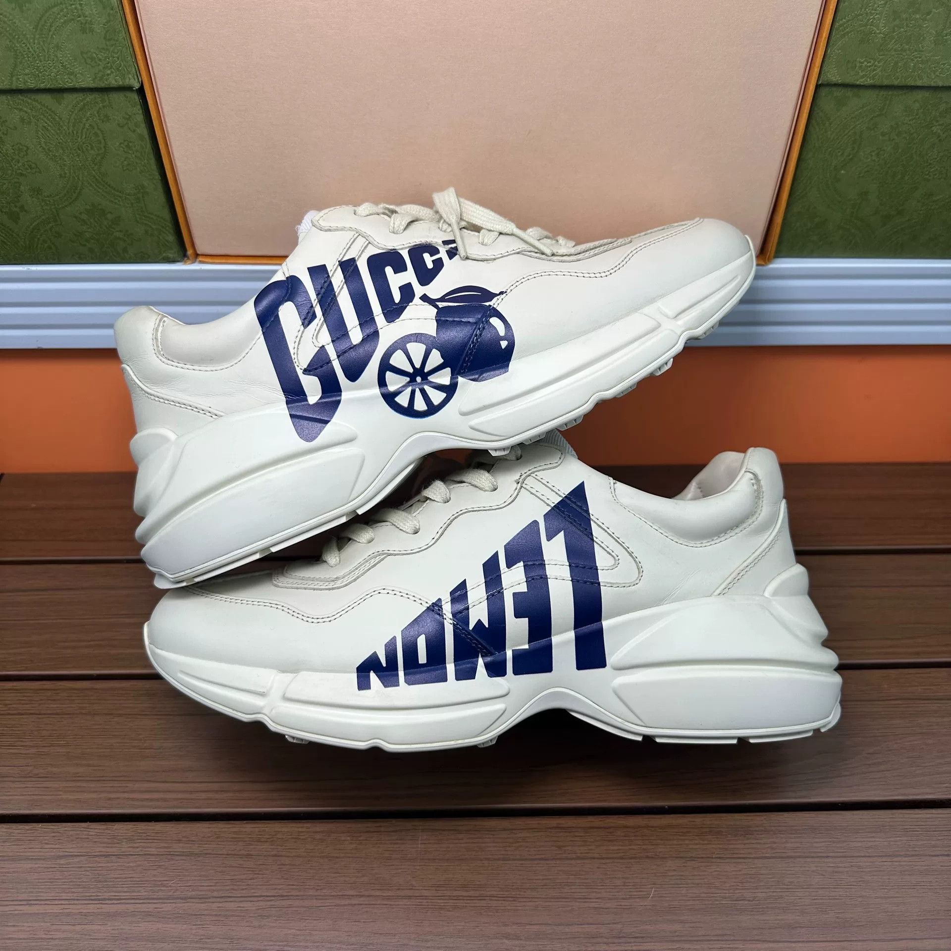 Gucci Gucci Printed White Lowtop Sneakers 10 Men Size US 10 / EU 43 - 2 Thumbnail