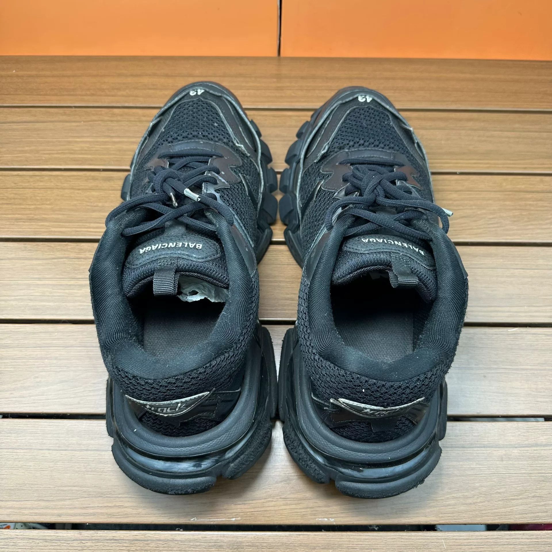 Balenciaga Balenciaga Distressed Black Lowtop Sneakers 10 Men Size US 10 / EU 43 - 6 Thumbnail