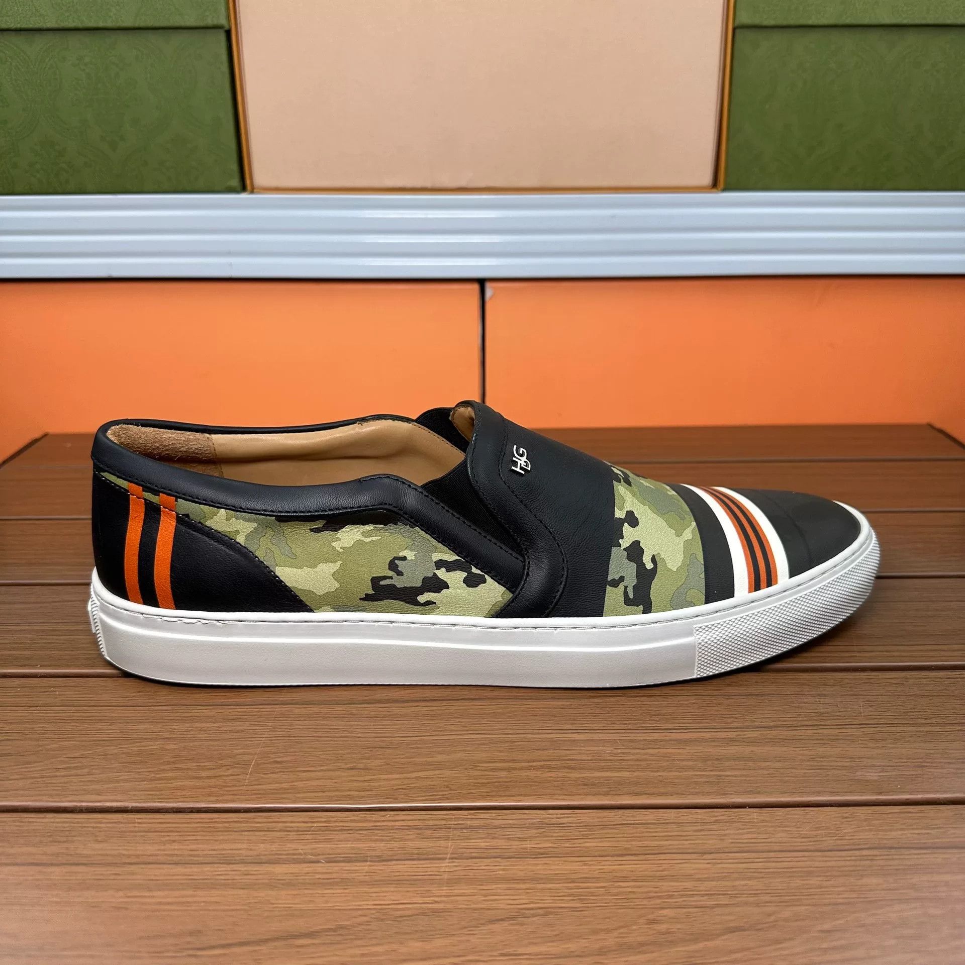 Givenchy Givenchy Lowtop Sneakers 12 Men Size US 12 / EU 45 - 3 Thumbnail
