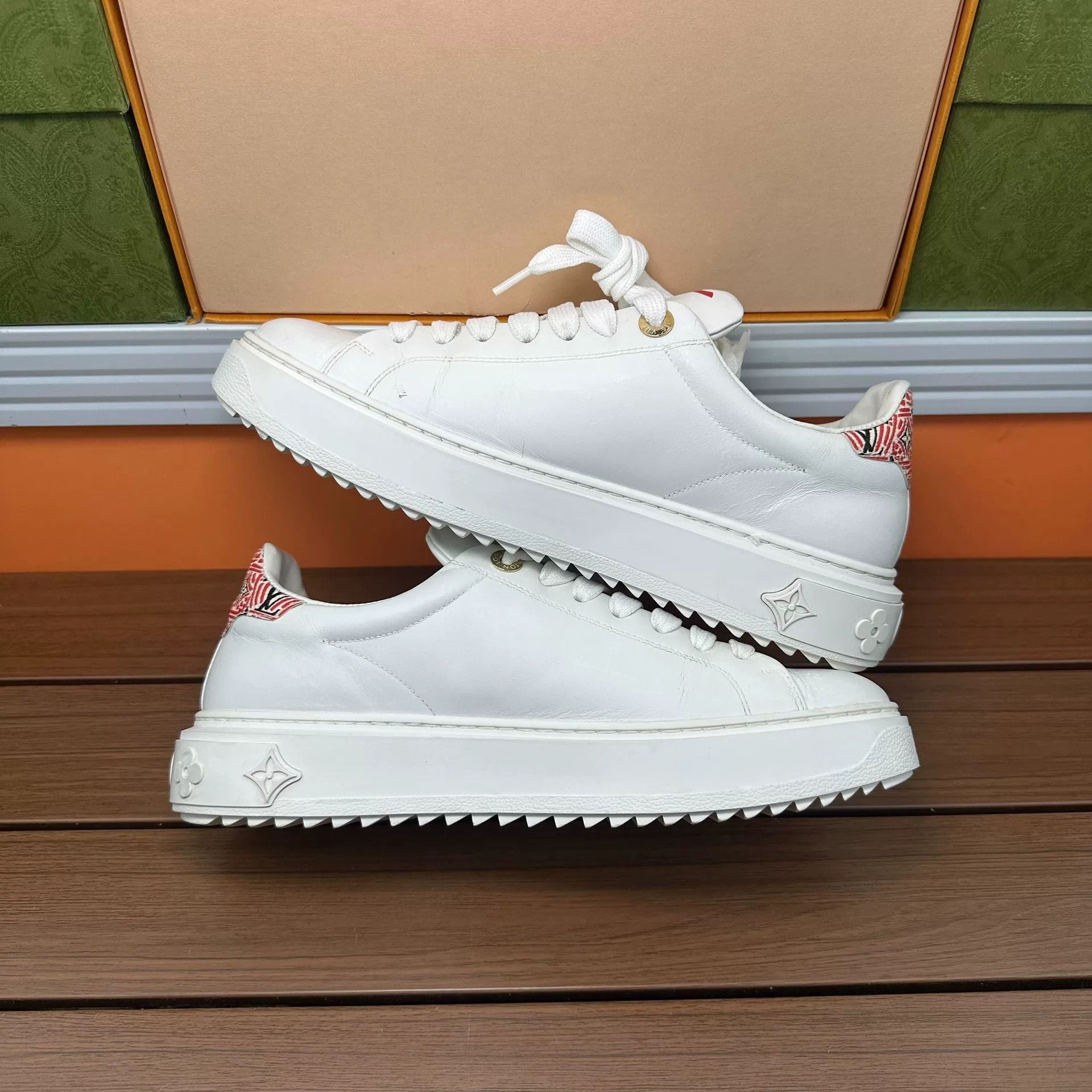 Louis Vuitton Louis Vuitton Lowtop Sneakers it_38-5 Women Size US 8.5 / IT 38.5 - 3 Thumbnail