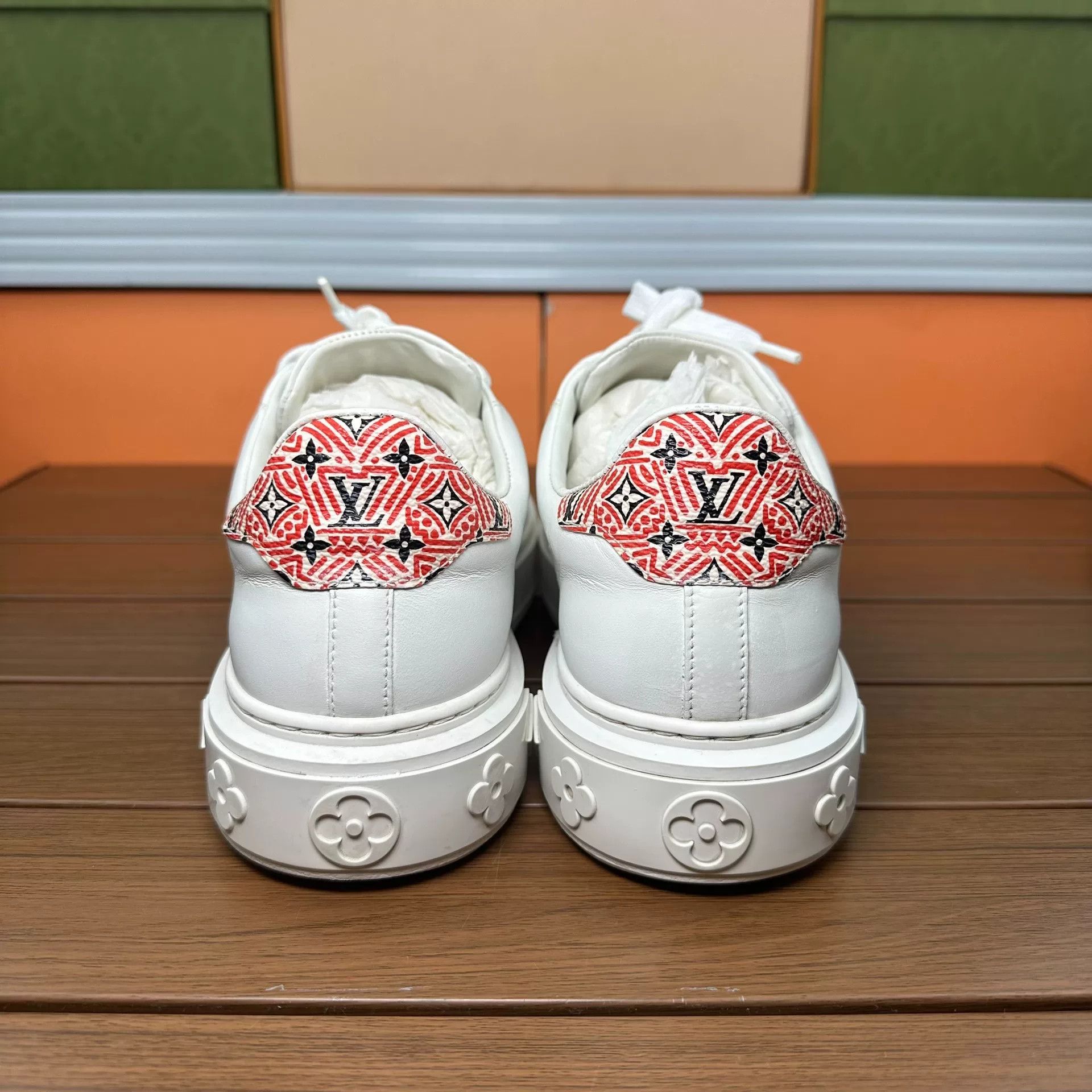 Louis Vuitton Louis Vuitton Lowtop Sneakers it_38-5 Women Size US 8.5 / IT 38.5 - 5 Thumbnail