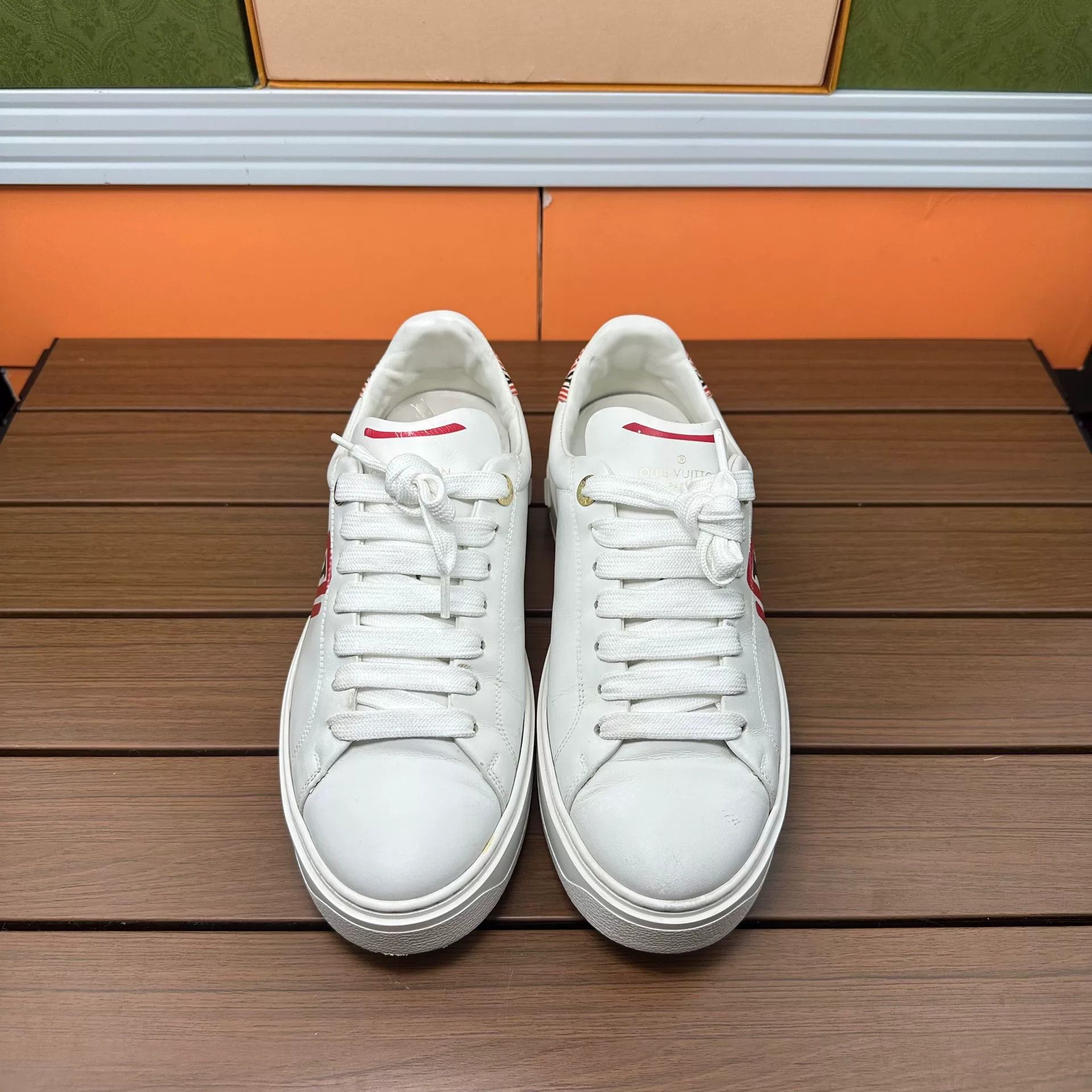 Louis Vuitton Louis Vuitton Lowtop Sneakers it_38-5 Women Size US 8.5 / IT 38.5 - 4 Thumbnail