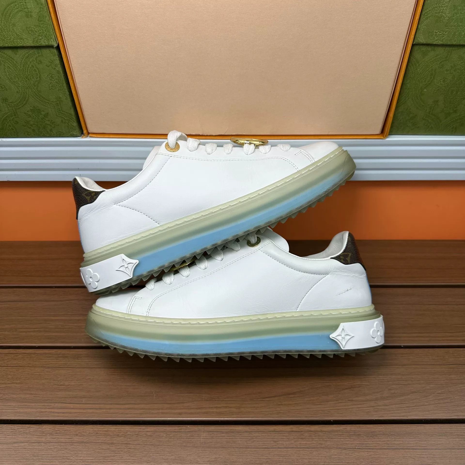 Louis Vuitton Louis Vuitton Blue Lowtop Sneakers it_36-5 Women Size US 6.5 / IT 36.5 - 2 Thumbnail