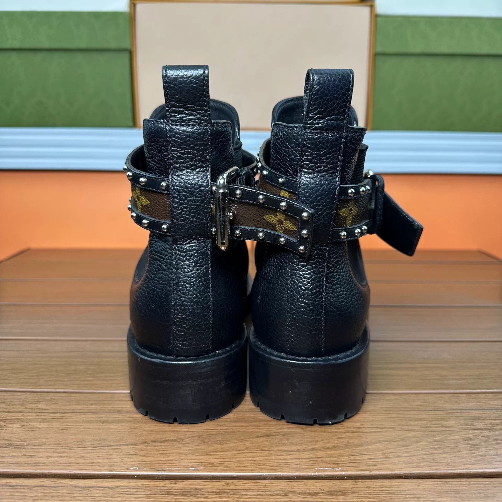 Louis Vuitton Louis Vuitton Boots it_36-5 Women Size US 6.5 / IT 36.5 - 7 Thumbnail