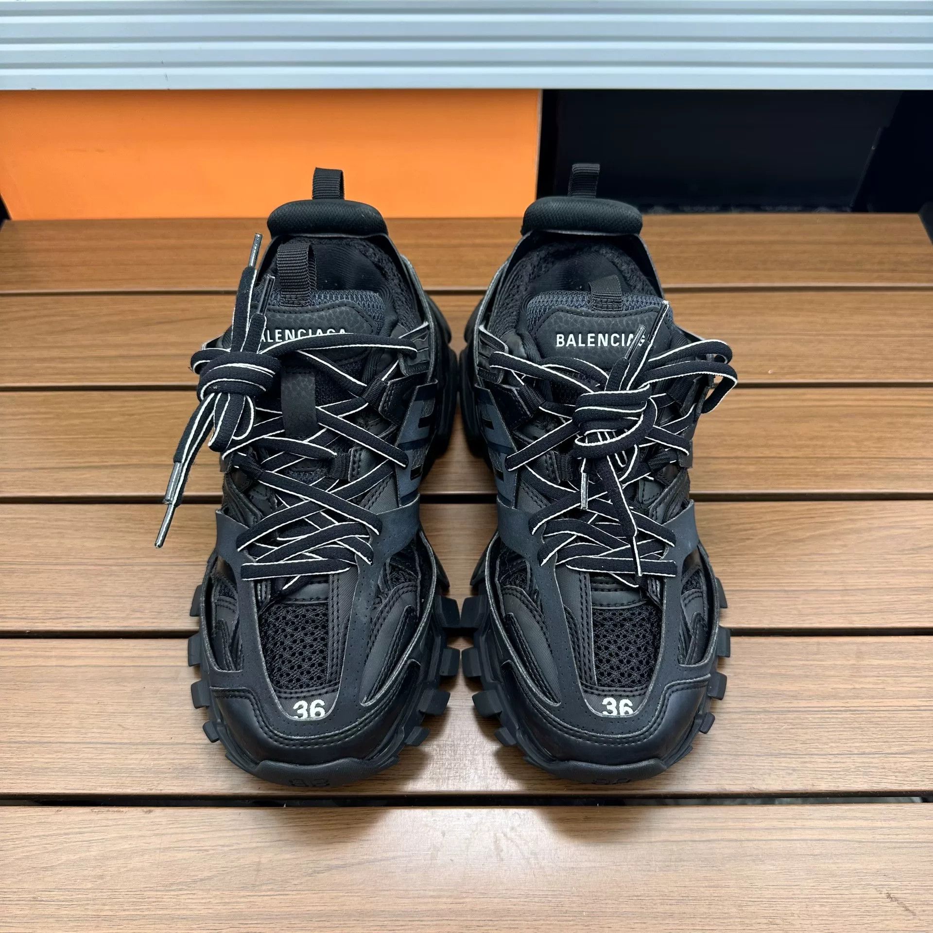 Balenciaga Balenciaga Distressed Black Lowtop Sneakers it_36 Women Size US 6 / IT 36 - 4 Thumbnail