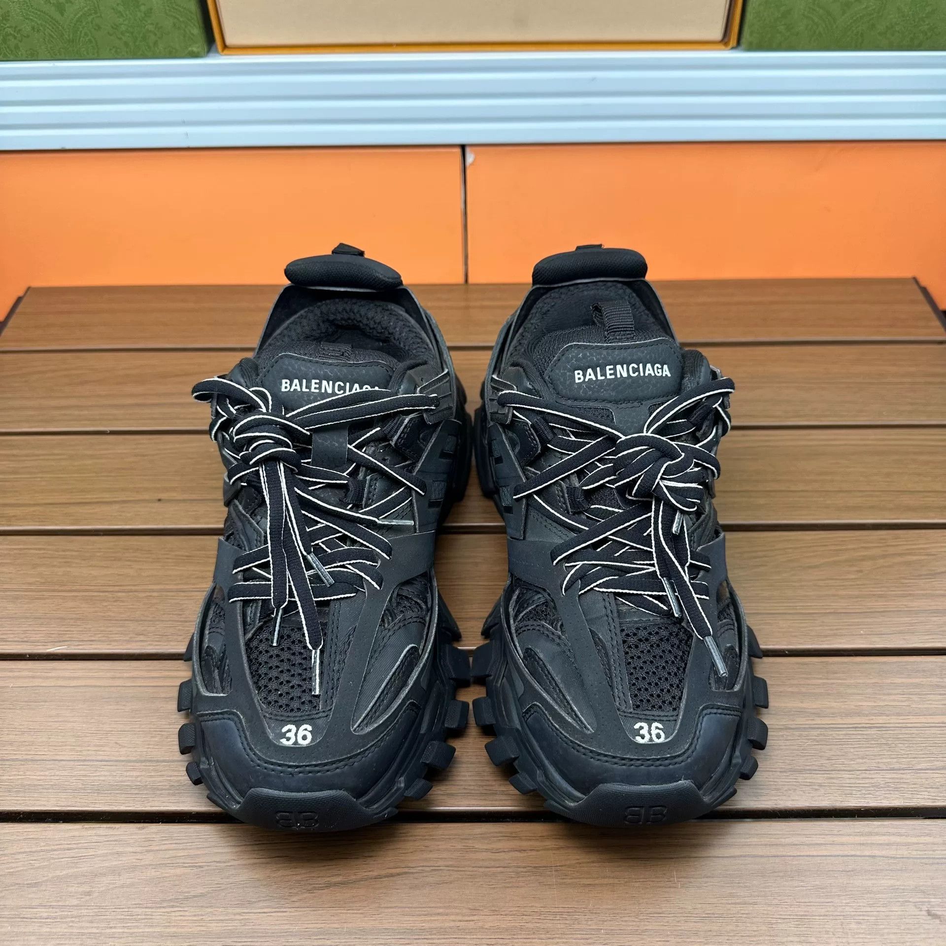 Balenciaga Balenciaga Distressed Black Lowtop Sneakers it_36 Women Size US 6 / IT 36 - 4 Thumbnail