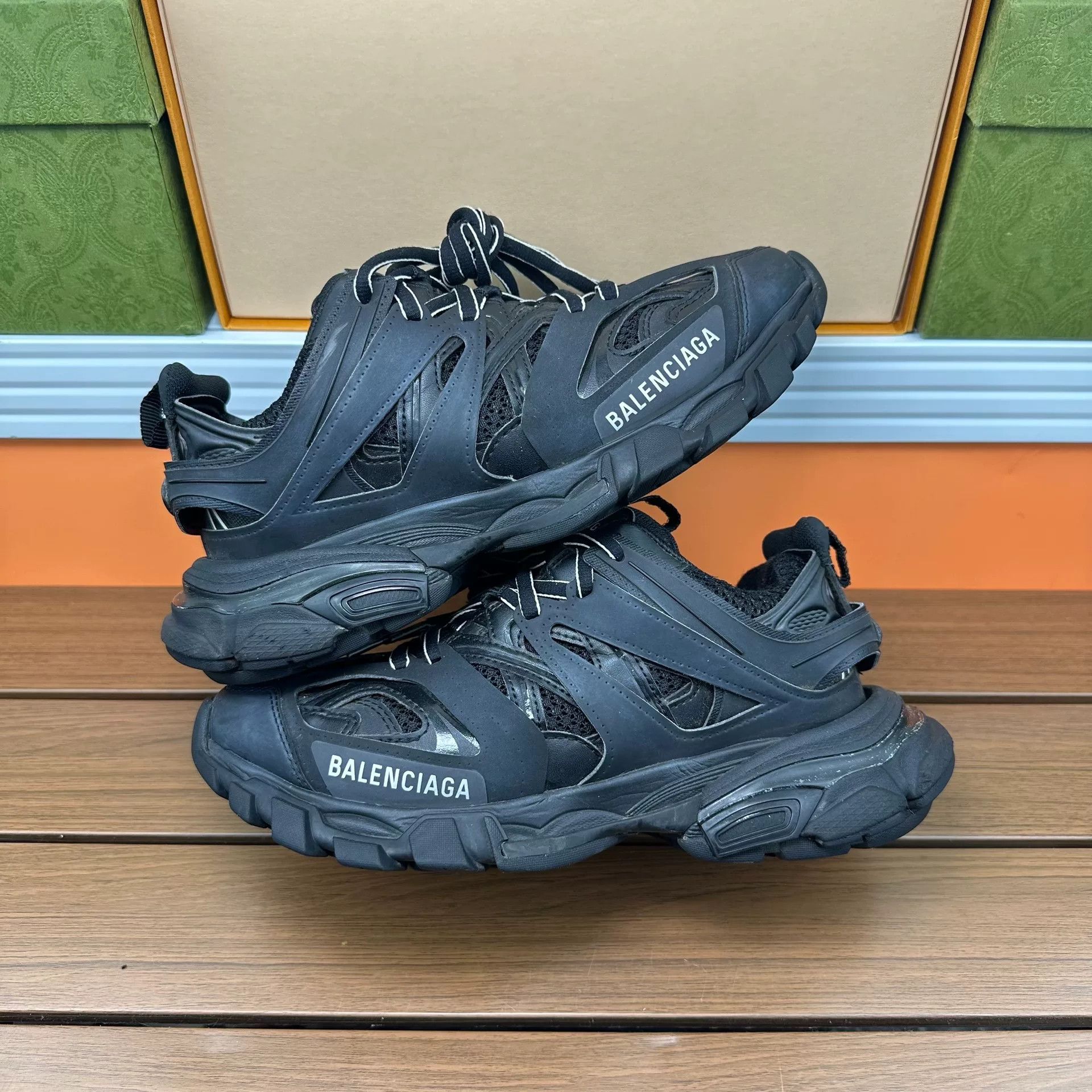 Balenciaga Balenciaga Distressed Black Lowtop Sneakers it_36 Women Size US 6 / IT 36 - 2 Thumbnail