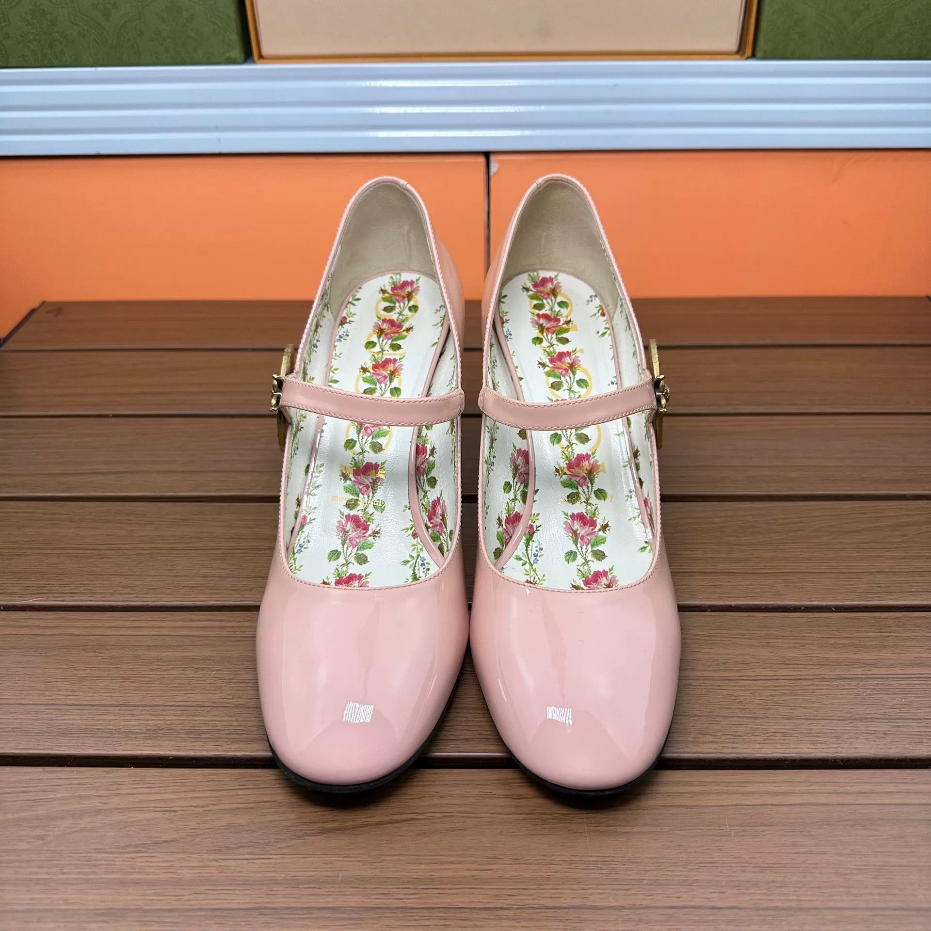 Gucci Gucci Patent Pink Lowtop Sneakers it_37 Women Size US 7 / IT 37 - 2 Thumbnail