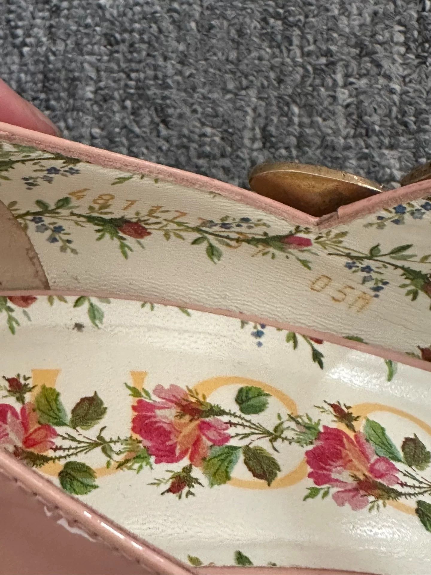 Gucci Gucci Patent Pink Lowtop Sneakers it_37 Women Size US 7 / IT 37 - 9 Thumbnail