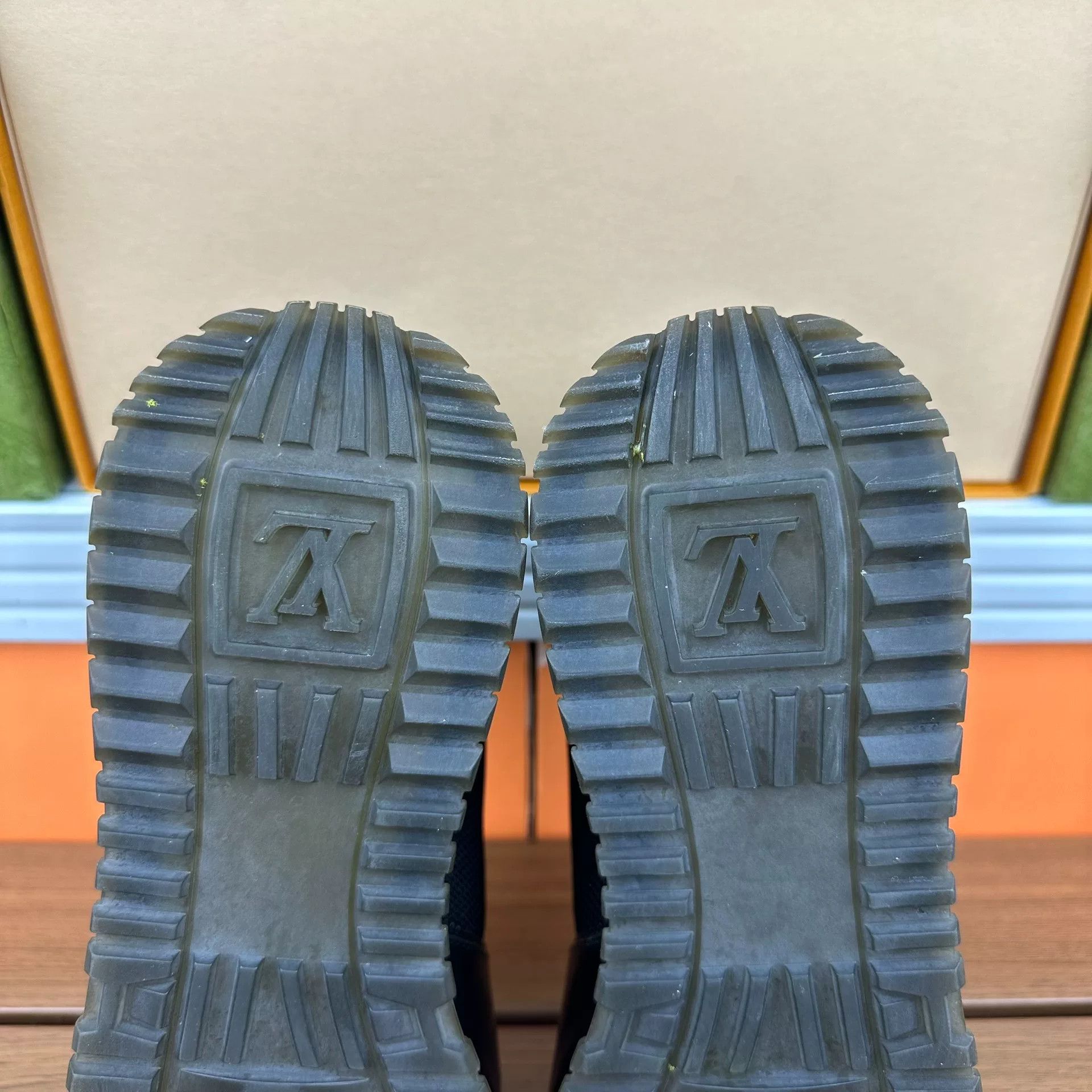 Louis Vuitton Louis Vuitton Casual Lowtop Sneakers it_36 Women Size US 6 / IT 36 - 8 Thumbnail