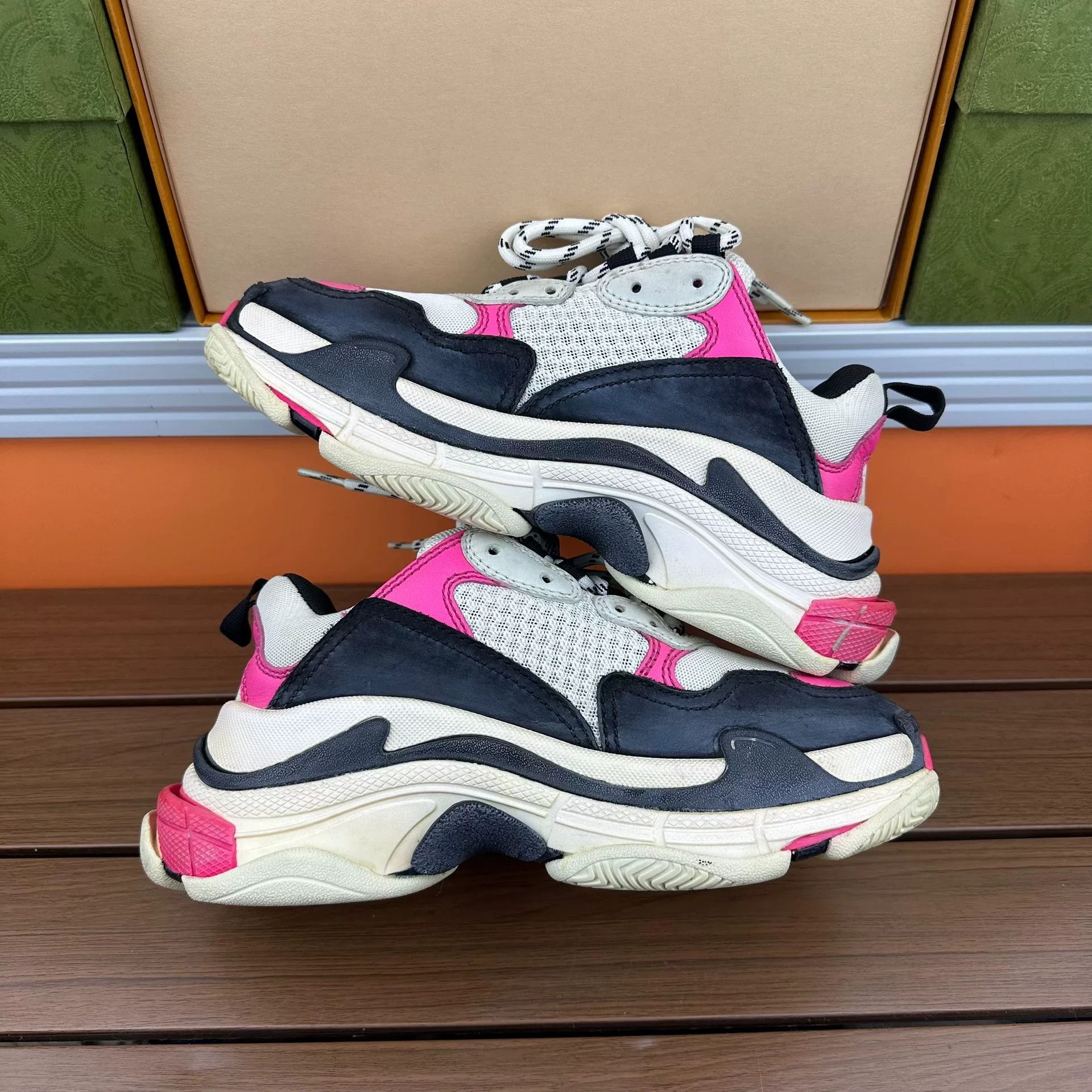 Balenciaga Balenciaga Distressed Pink Lowtop Sneakers it_35 Women Size US 5 / IT 35 - 3 Thumbnail