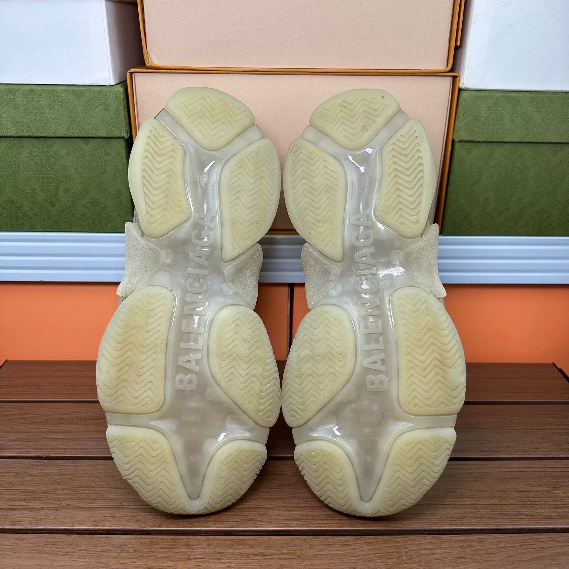 Balenciaga Balenciaga White Lowtop Sneakers 7 Men Size US 7 / EU 40 - 7 Thumbnail