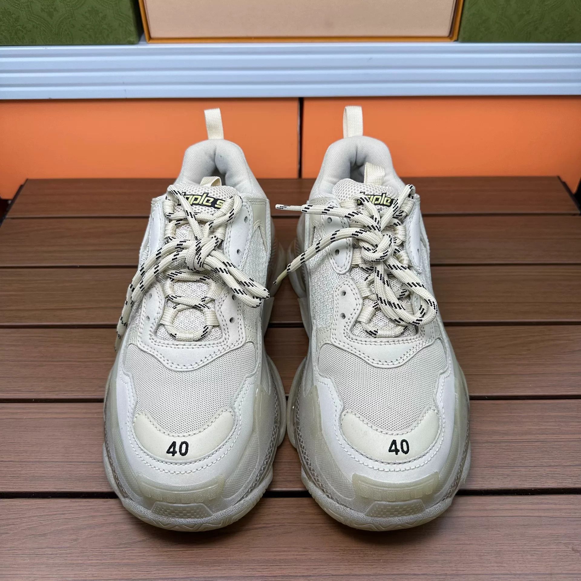 Balenciaga Balenciaga White Lowtop Sneakers 7 Men Size US 7 / EU 40 - 5 Thumbnail
