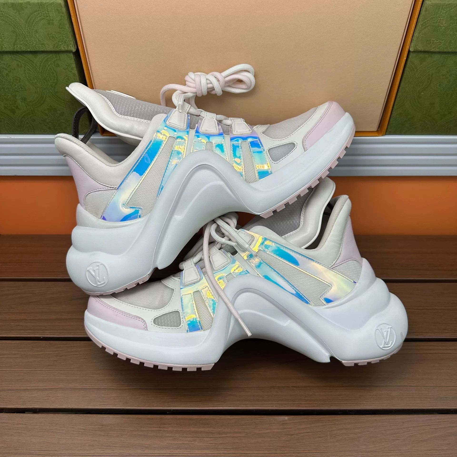 Louis Vuitton Louis Vuitton Pink Lowtop Sneakers it_38 Women Size US 8 / IT 38 - 2 Thumbnail
