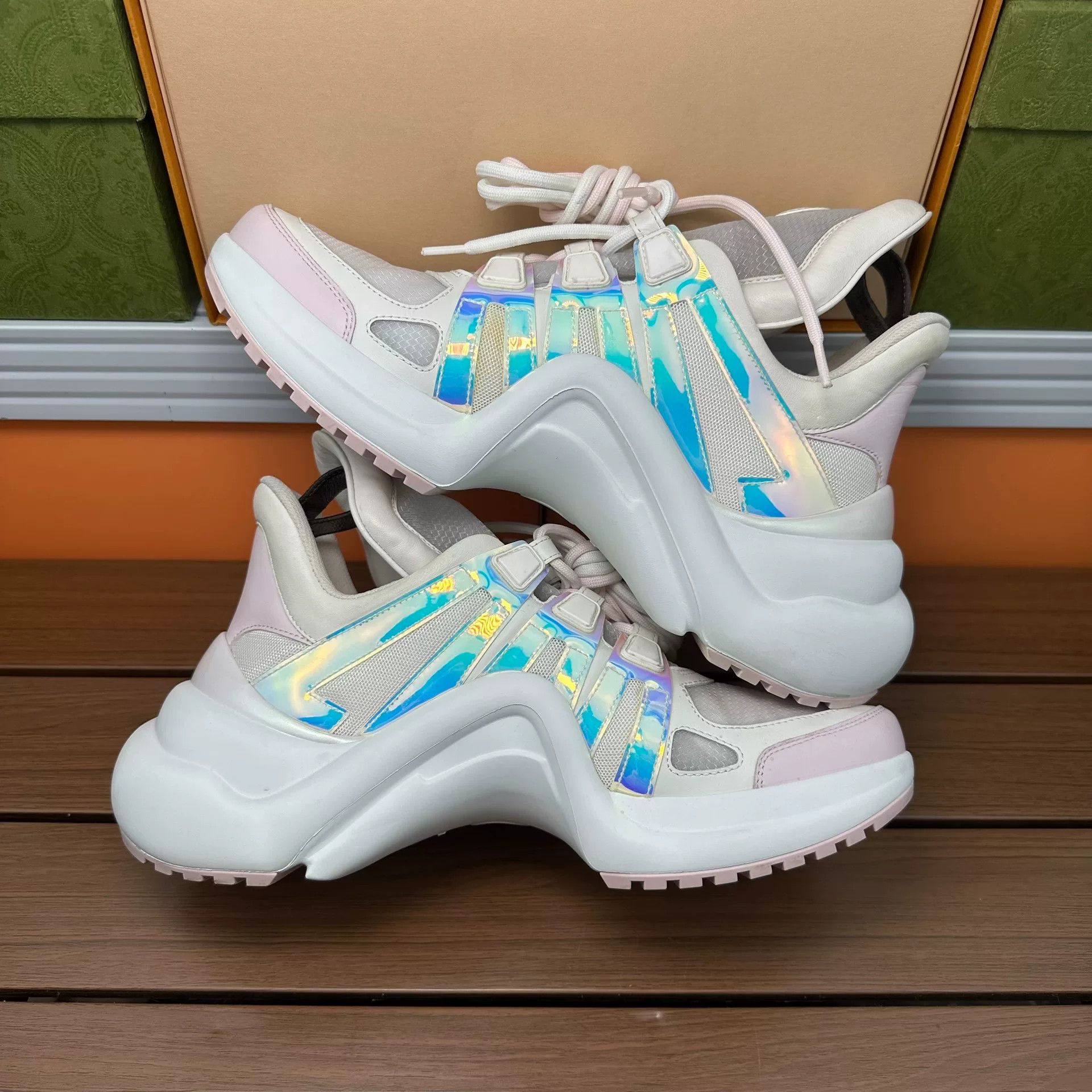Louis Vuitton Louis Vuitton Pink Lowtop Sneakers it_38 Women Size US 8 / IT 38 - 3 Thumbnail