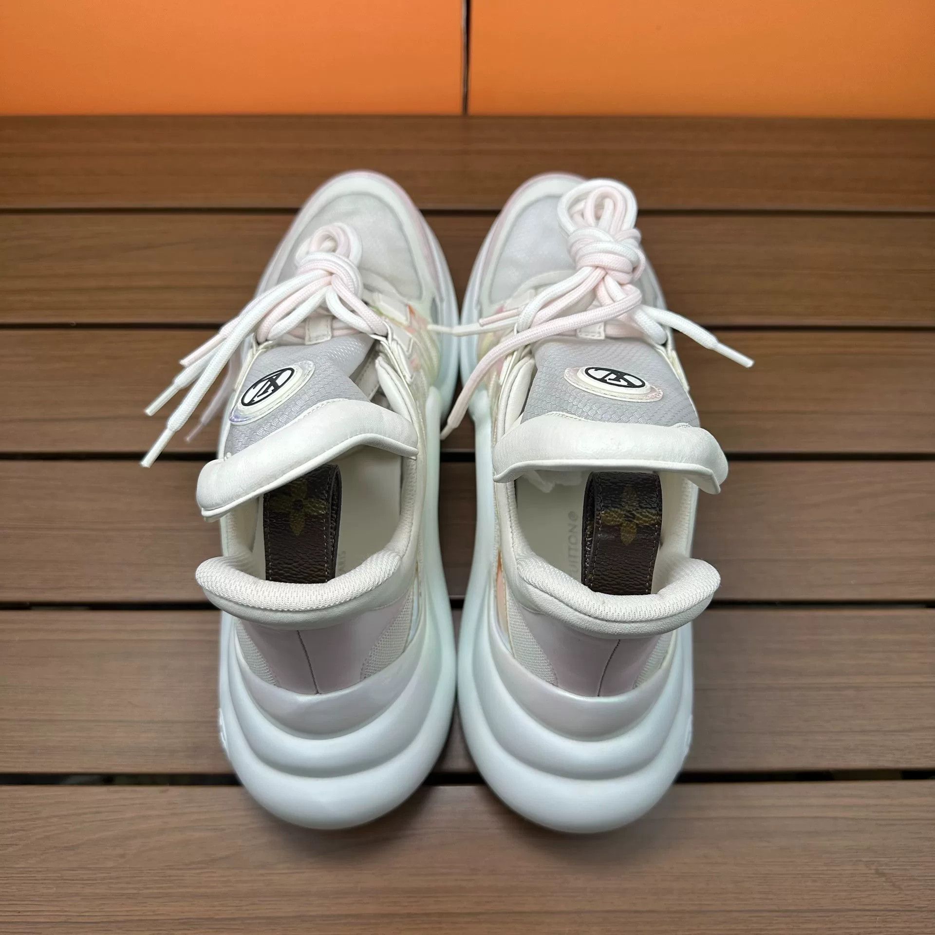 Louis Vuitton Louis Vuitton Pink Lowtop Sneakers it_38 Women Size US 8 / IT 38 - 8 Thumbnail