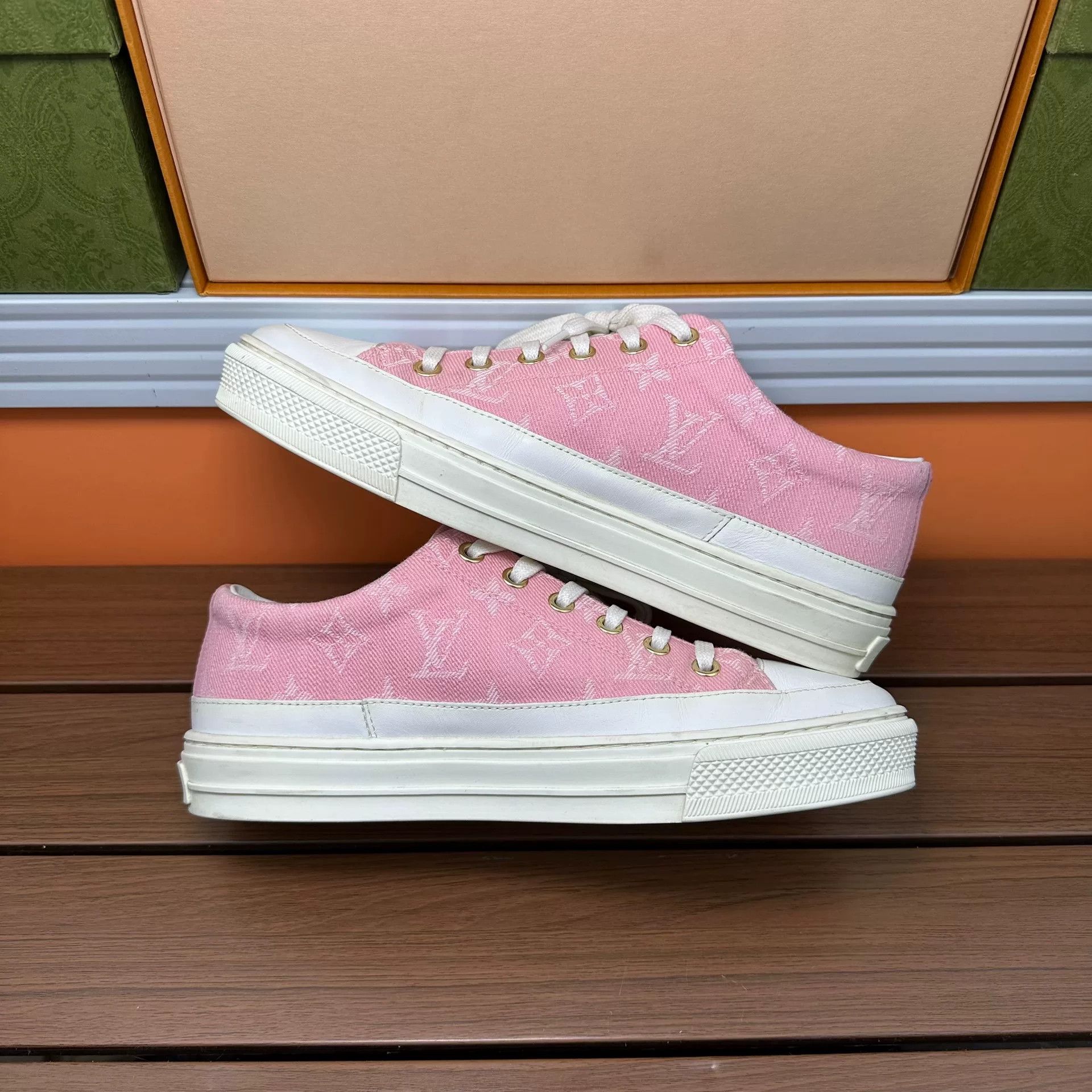 Louis Vuitton Louis Vuitton Pink Lowtop Sneakers it_36 Women Size US 6 / IT 36 - 5 Thumbnail