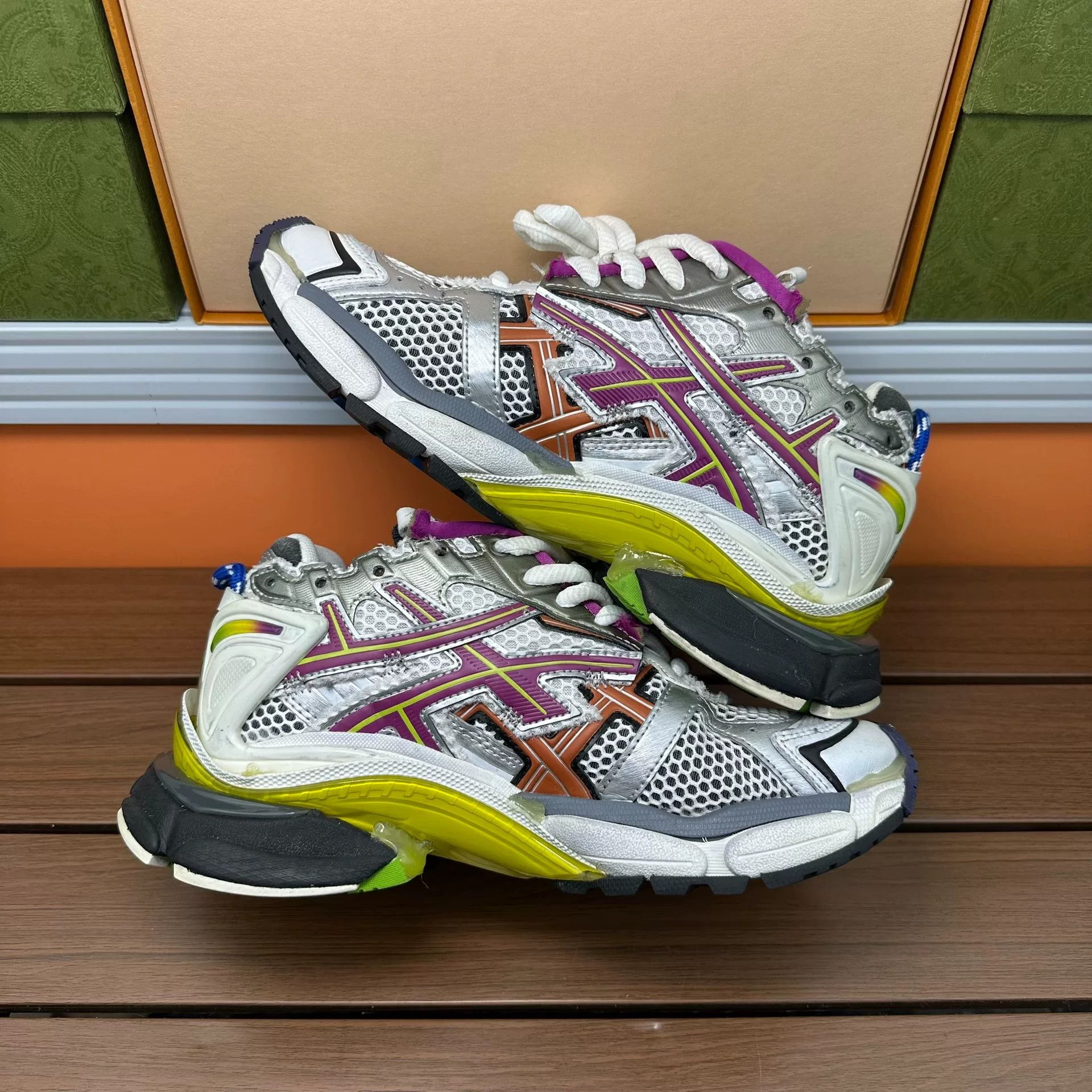 Balenciaga Balenciaga Running Multi Lowtop Sneakers it_36 Women Size US 6 / IT 36 - 3 Thumbnail