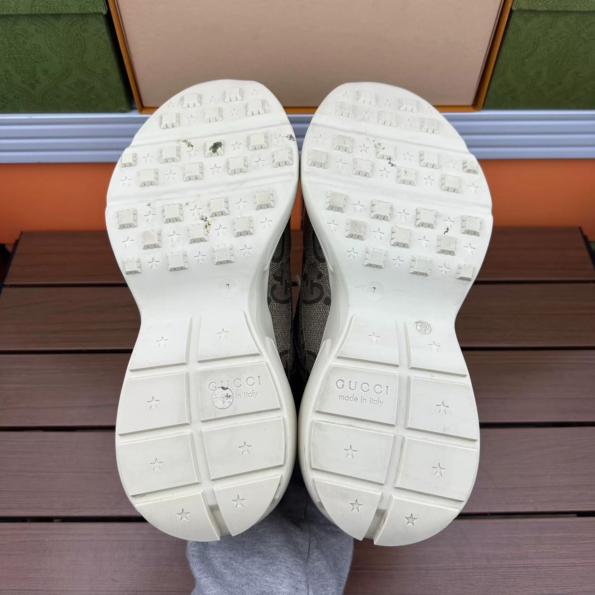 Gucci Gucci Special Lowtop Sneakers 8 Men Size US 8 / EU 41 - 7 Thumbnail