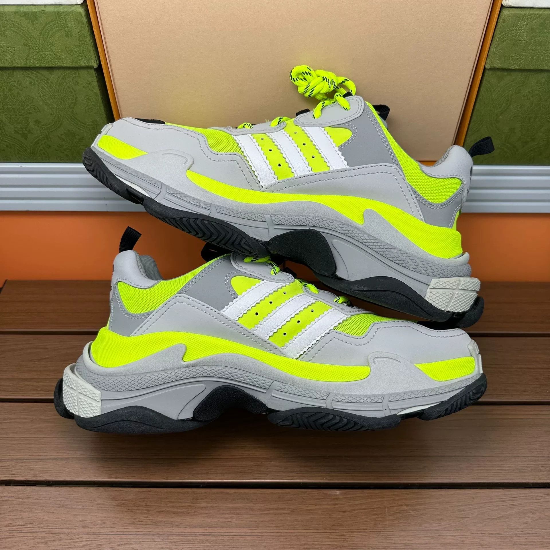 Adidas Adidas Collab Lowtop Sneakers 8 Men Size US 8 / EU 41 - 3 Thumbnail