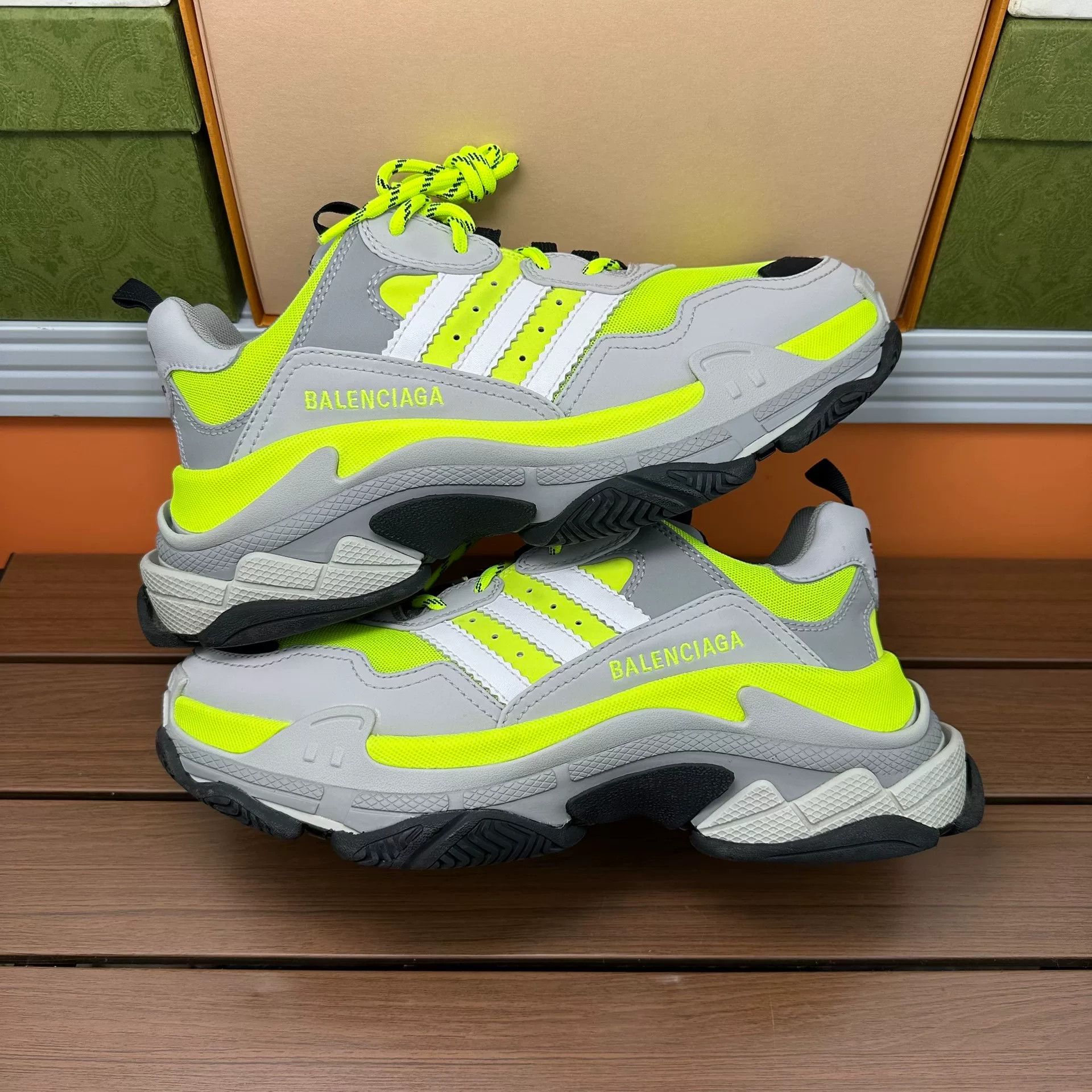 Adidas Adidas Collab Lowtop Sneakers 8 Men Size US 8 / EU 41 - 2 Thumbnail