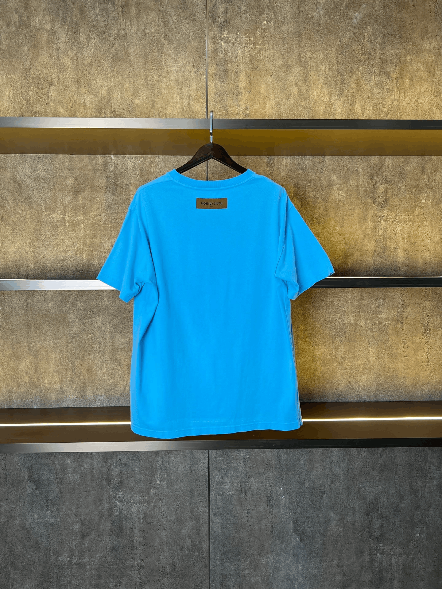 Louis Vuitton LV Blue Short-Sleeve Top Size US XL / EU 56 / 4 - 2 Thumbnail