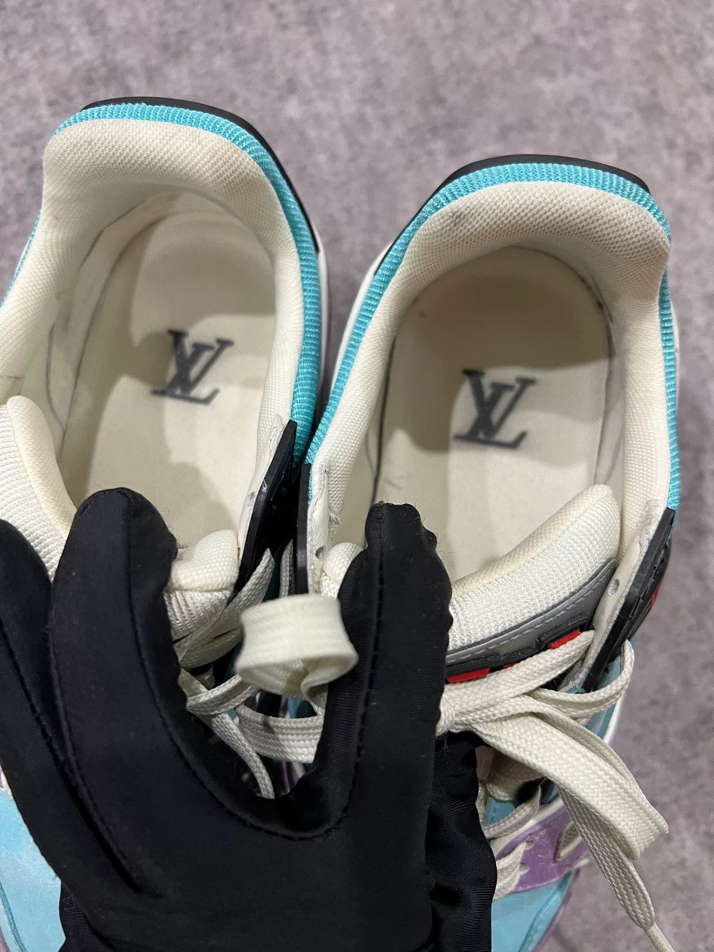 Louis Vuitton Louis Vuitton Macaron Color Block Trainer Size US 4 / IT 34 - 6 Thumbnail