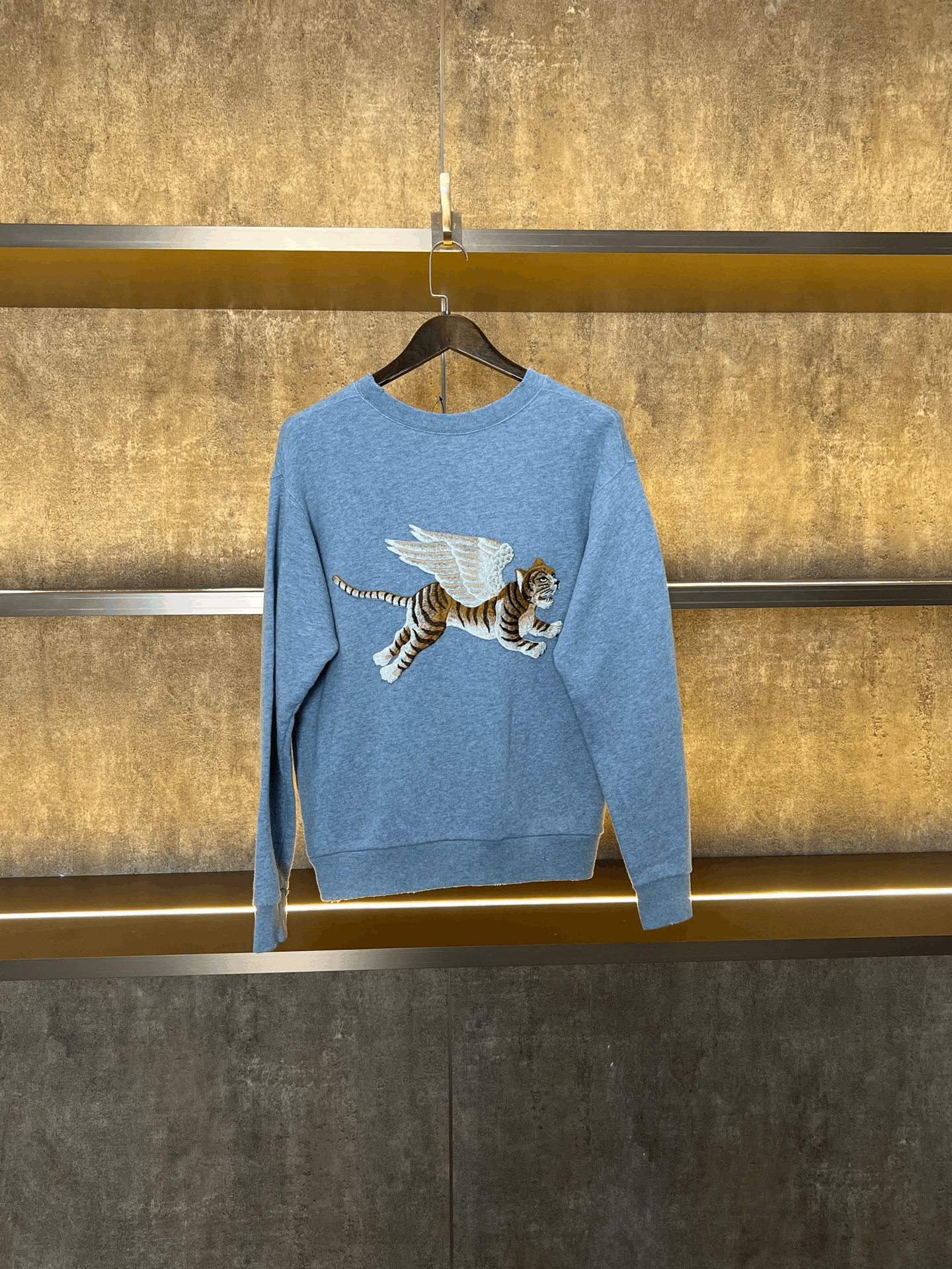Gucci Gucci Gold Buckle Sweatshirt Size XS / US 0-2 / IT 36-38 - 2 Thumbnail