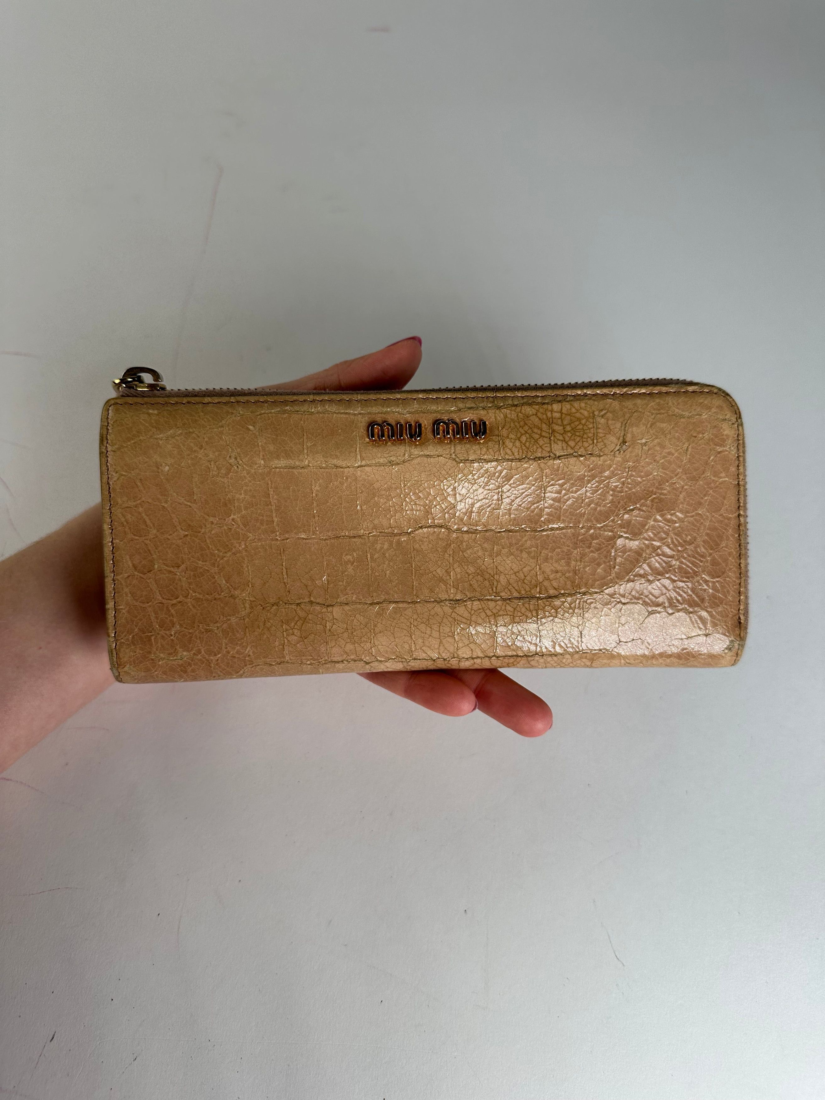 Miu Miu Vintage Crocodile Emblossed Leather Long Wallet Beige Brown Size ONE SIZE - 3 Thumbnail