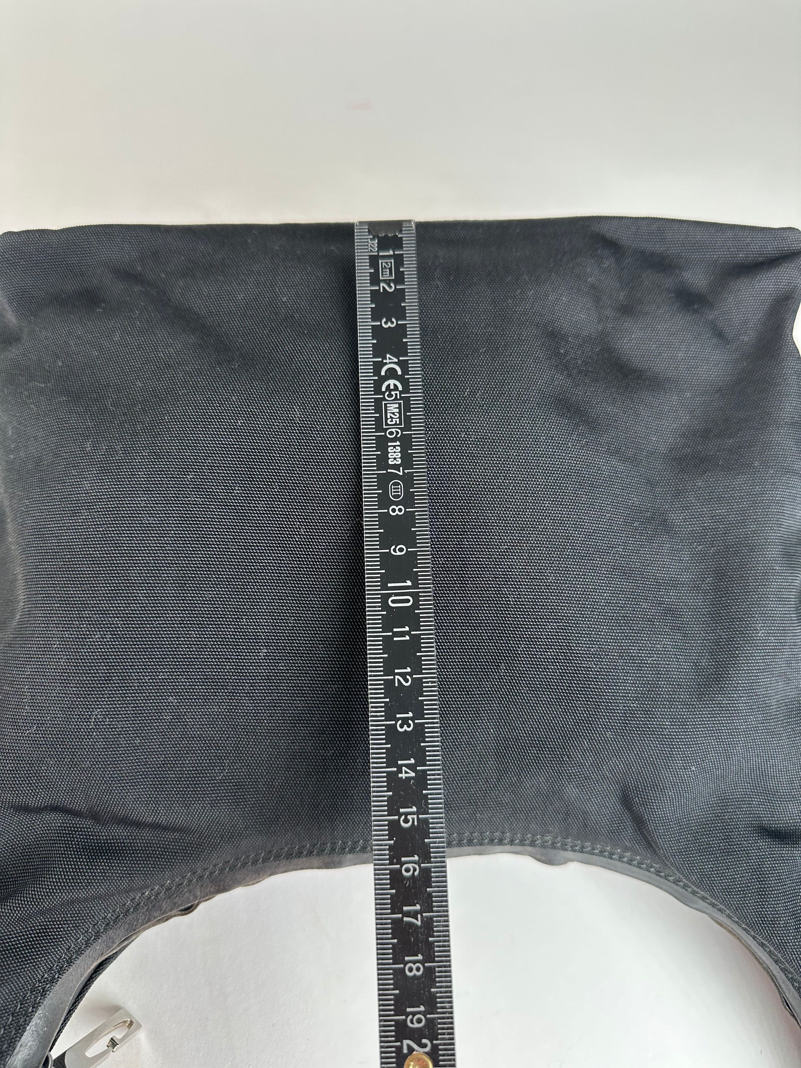 Gucci Vintage Canvas Leather Hobo Bag Black Size ONE SIZE - 12 Thumbnail