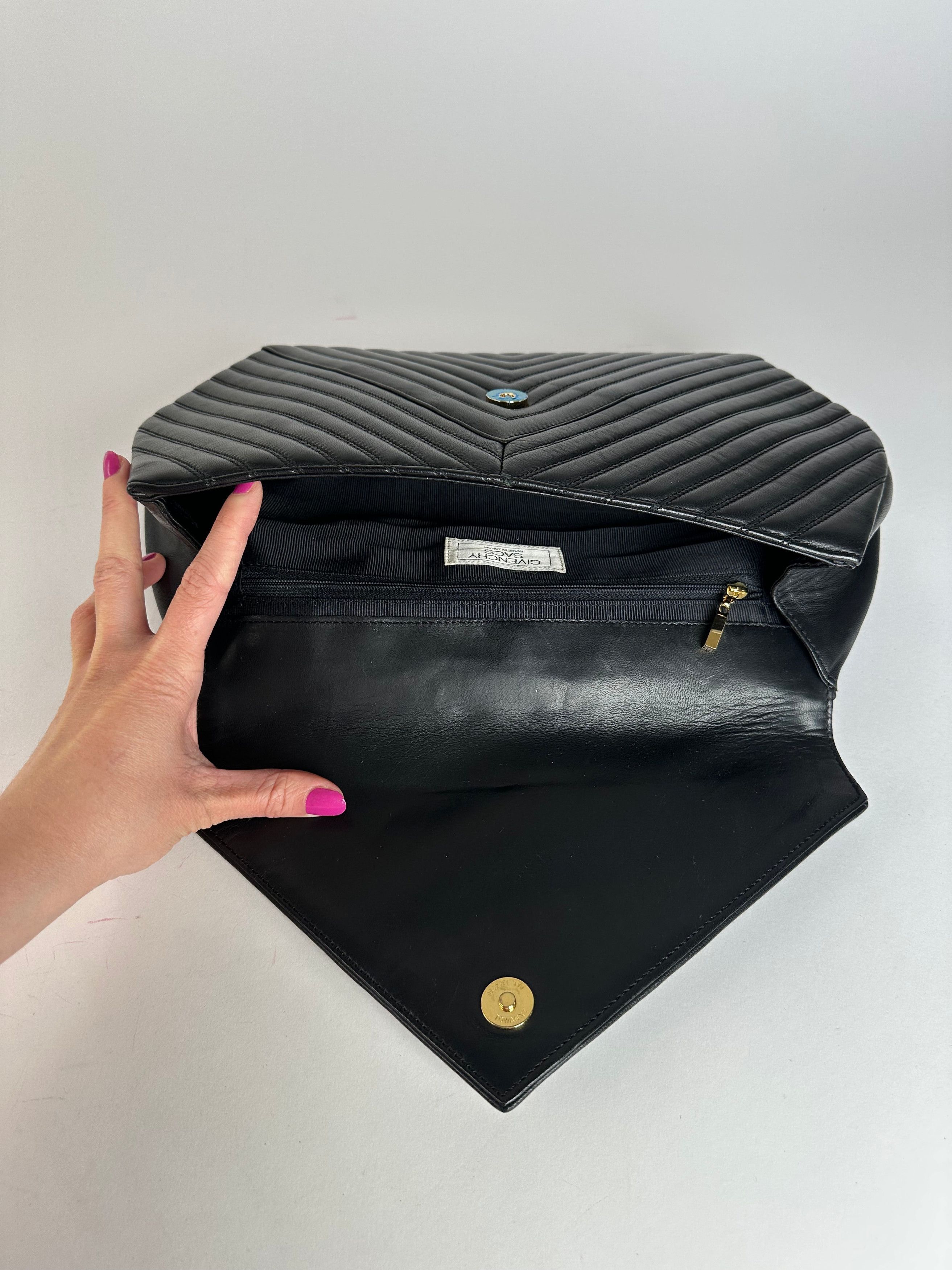 Givenchy Vintage Leather Clutch Abstract Black Size ONE SIZE - 8 Thumbnail
