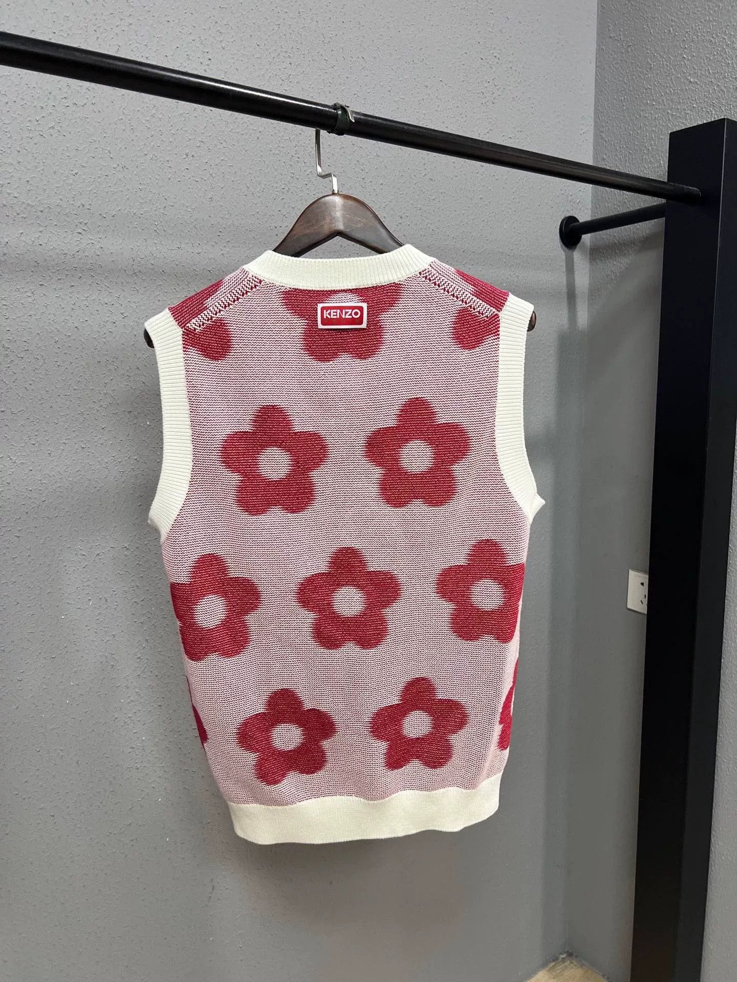 Kenzo Kenzo Floral Knit Vest Size M / US 6-8 / IT 42-44 - 2 Thumbnail