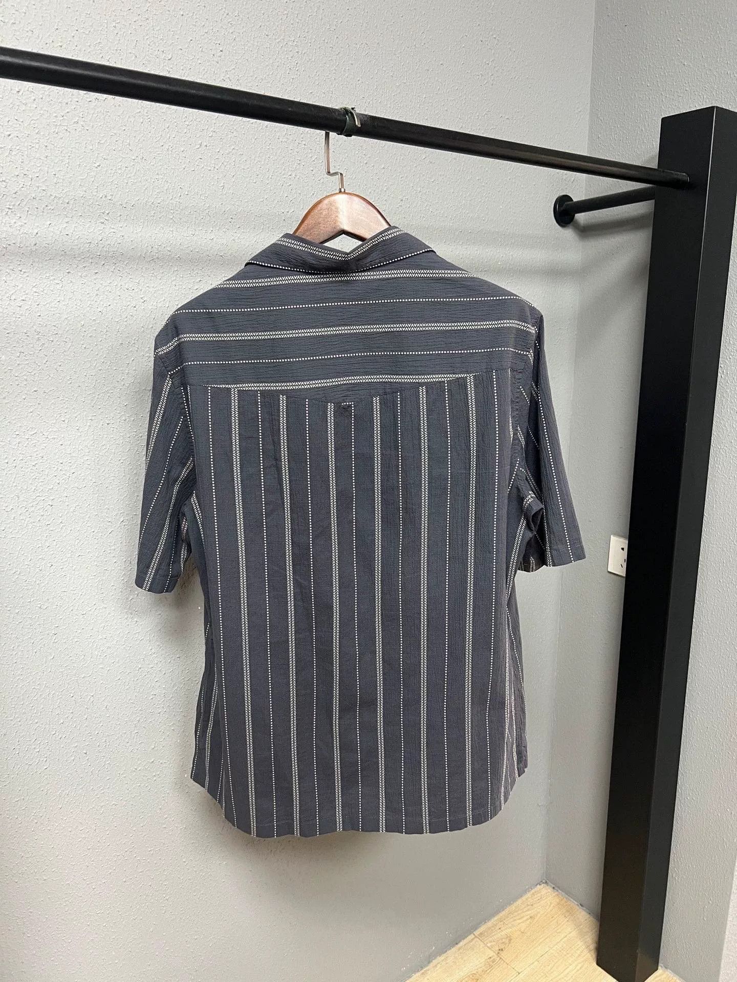 Brunello Cucinelli Brunello Cucinelli Seersucker Shirt Size US XL / EU 56 / 4 - 2 Thumbnail