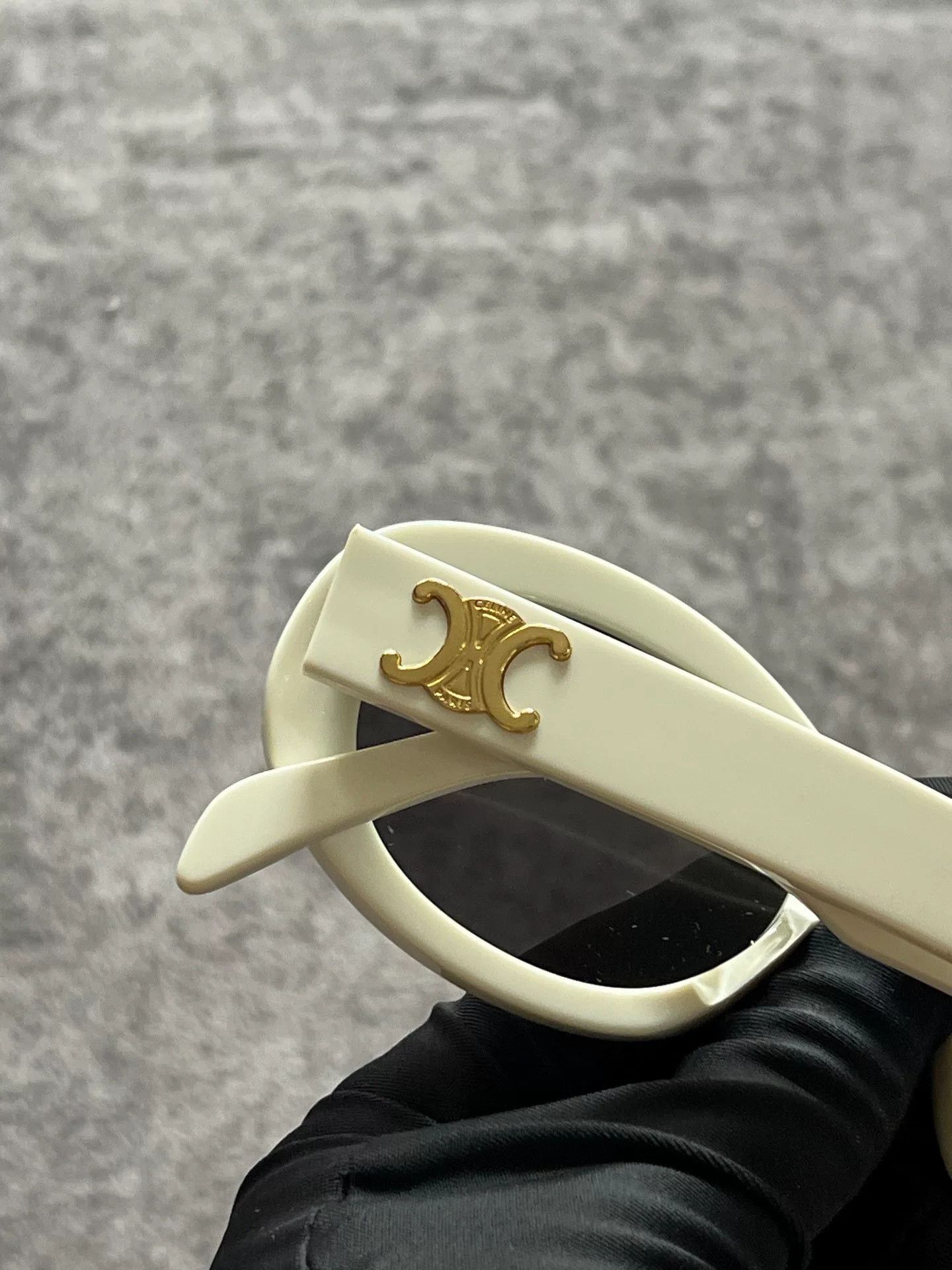 Celine Celine Arc de Triomphe Cat Eye Sunglasses Size ONE SIZE - 3 Thumbnail