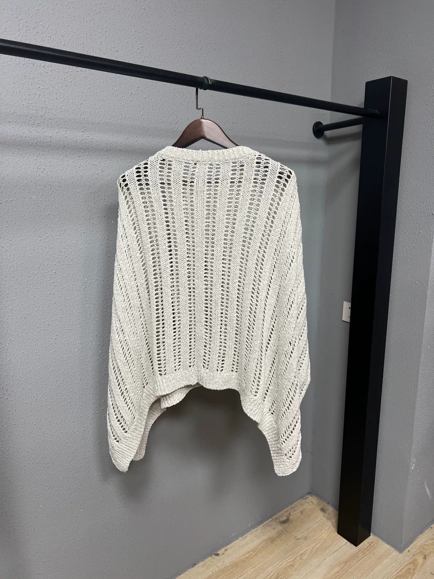 Brunello Cucinelli Brunello Cucinelli Sequin Knit Logo Cape Size S / US 4 / IT 40 - 2 Thumbnail