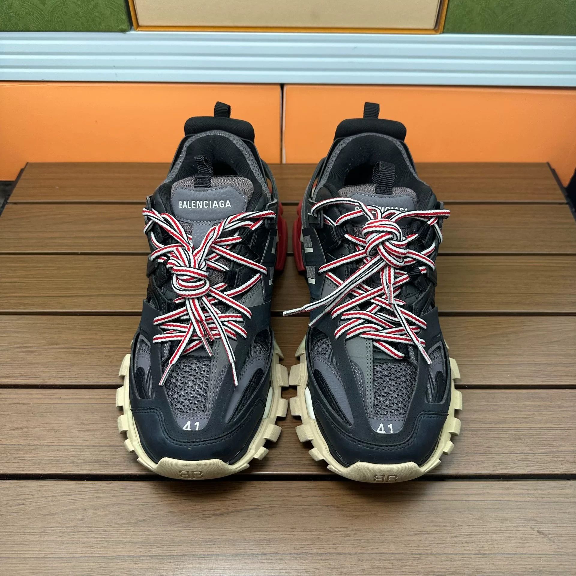 Balenciaga Balenciaga Black Lowtop Sneakers 8 Men Size US 8 / EU 41 - 4 Thumbnail