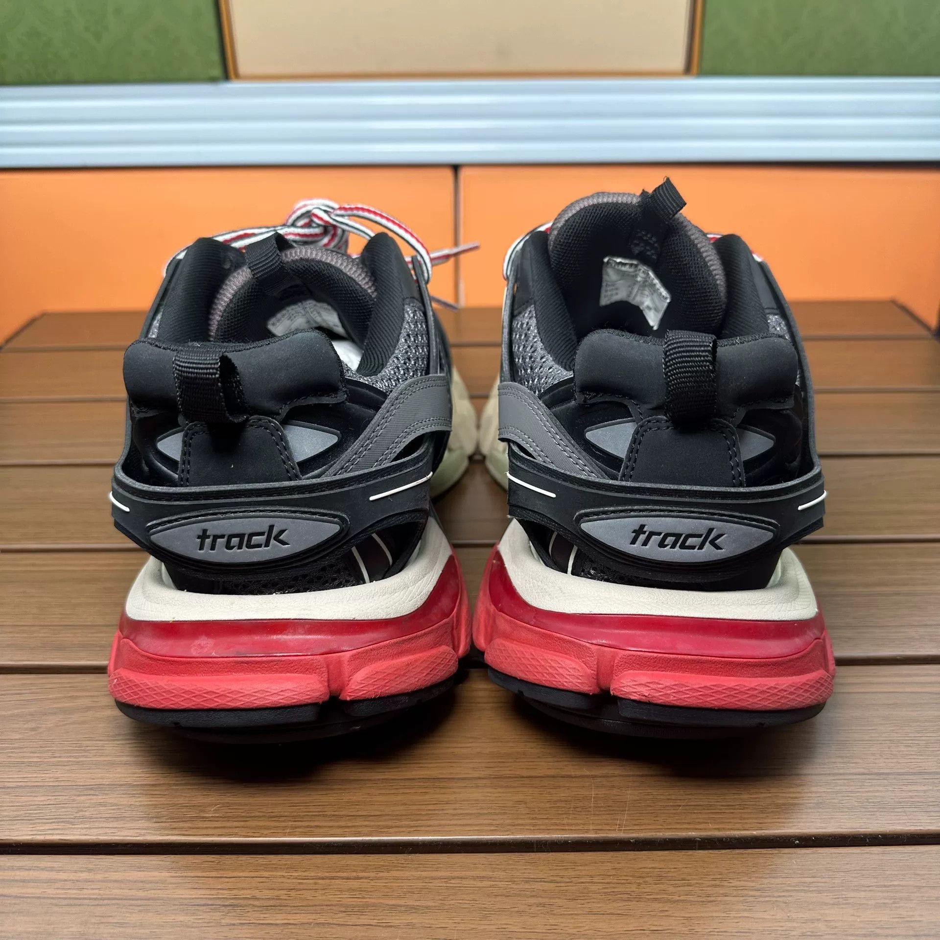 Balenciaga Balenciaga Black Lowtop Sneakers 8 Men Size US 8 / EU 41 - 6 Thumbnail