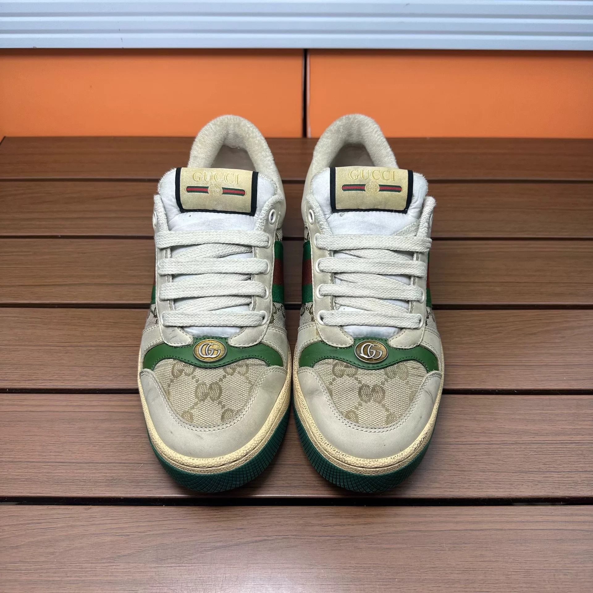 Gucci Gucci Distressed Green Lowtop Sneakers it_37-5 Women Size US 7.5 / IT 37.5 - 5 Thumbnail