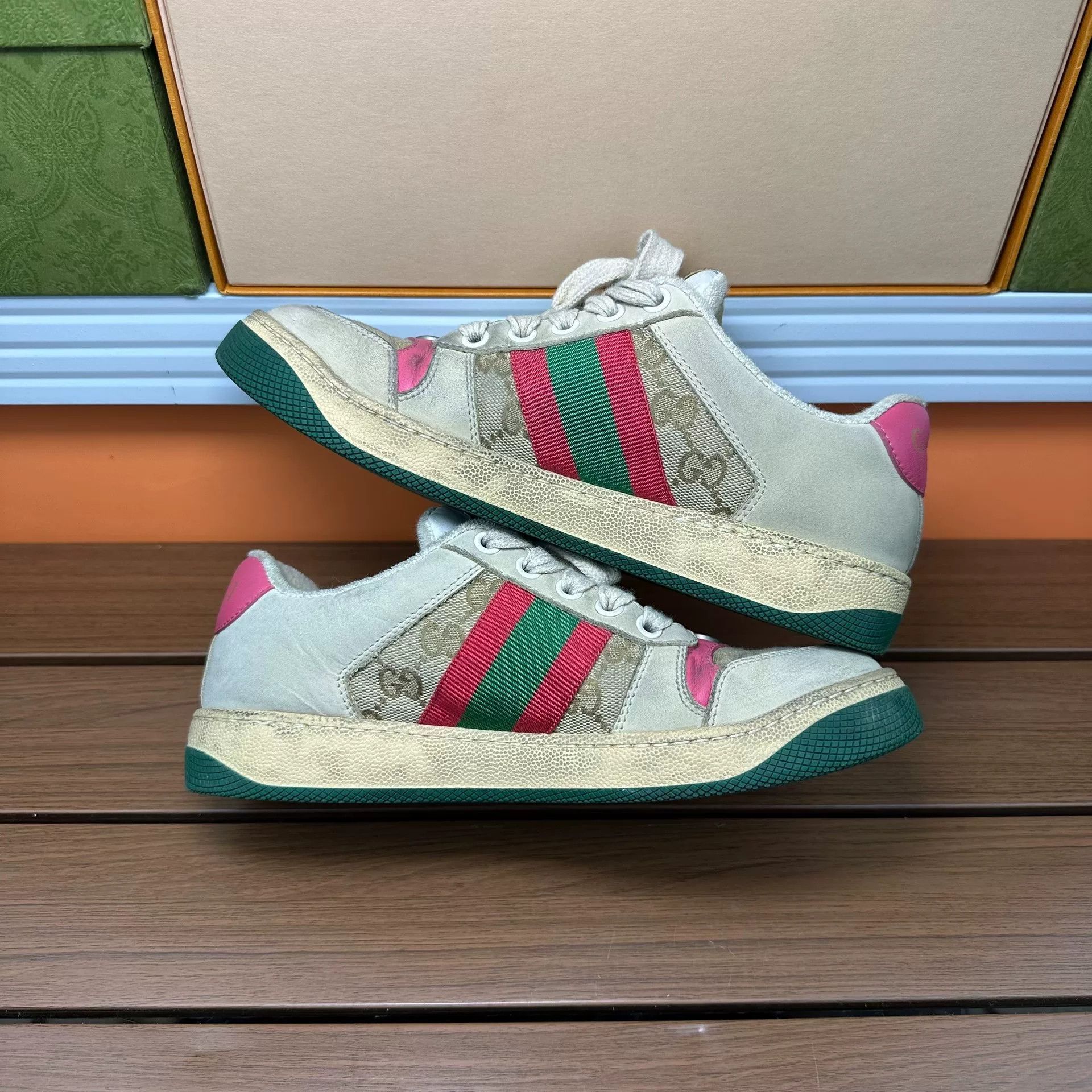 Gucci Gucci Lowtop Sneakers it_35-5 Women Size US 5.5 / IT 35.5 - 2 Thumbnail