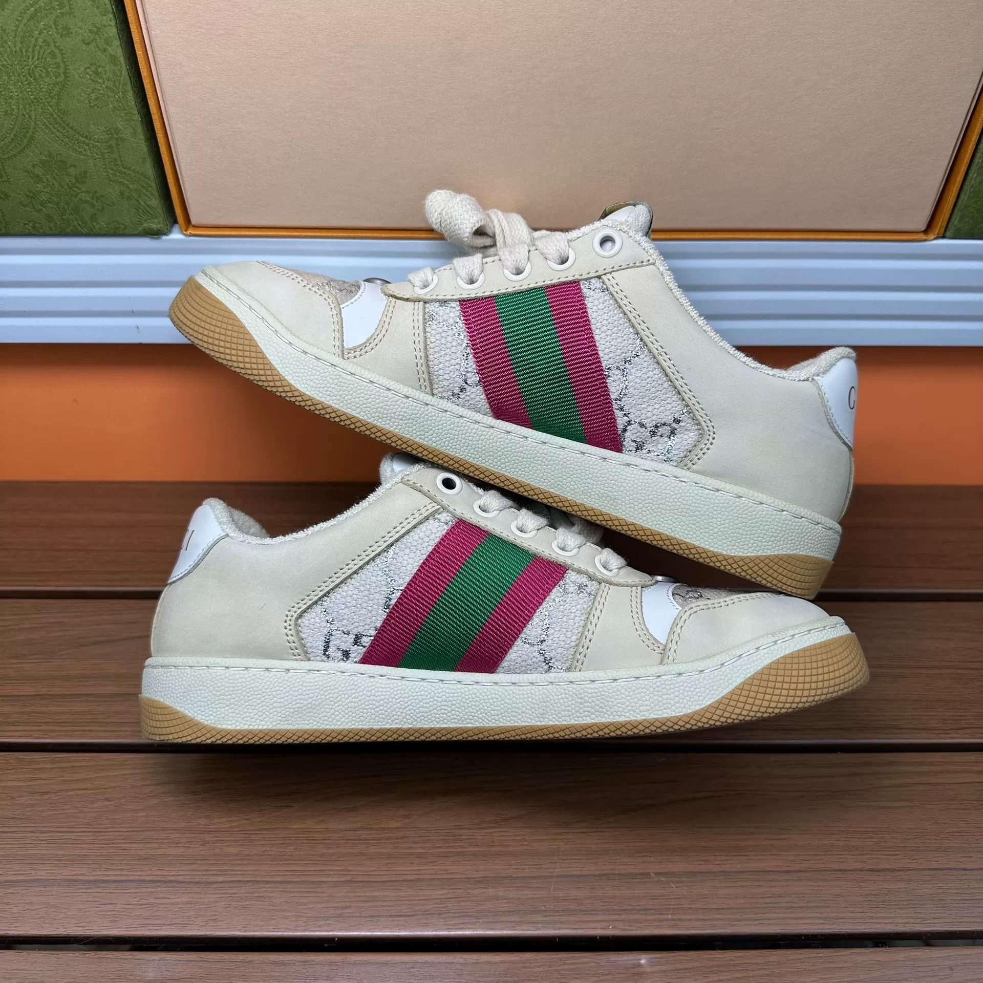 Gucci Gucci Lowtop Sneakers it_35-5 Women Size US 5.5 / IT 35.5 - 2 Thumbnail