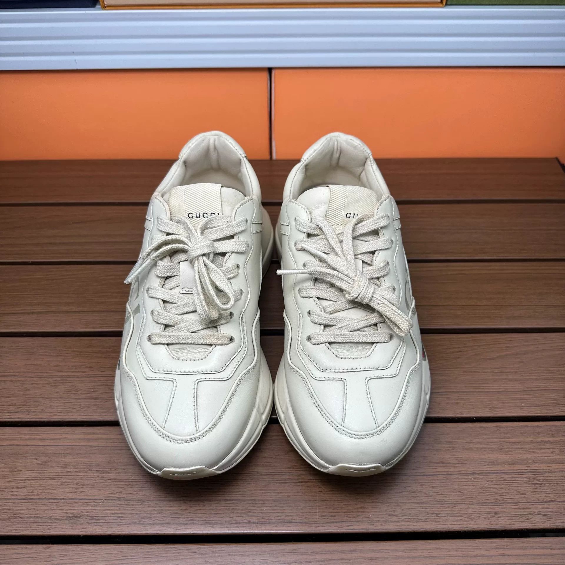 Gucci Gucci White Lowtop Sneakers it_35 Women Size US 5 / IT 35 - 2 Thumbnail