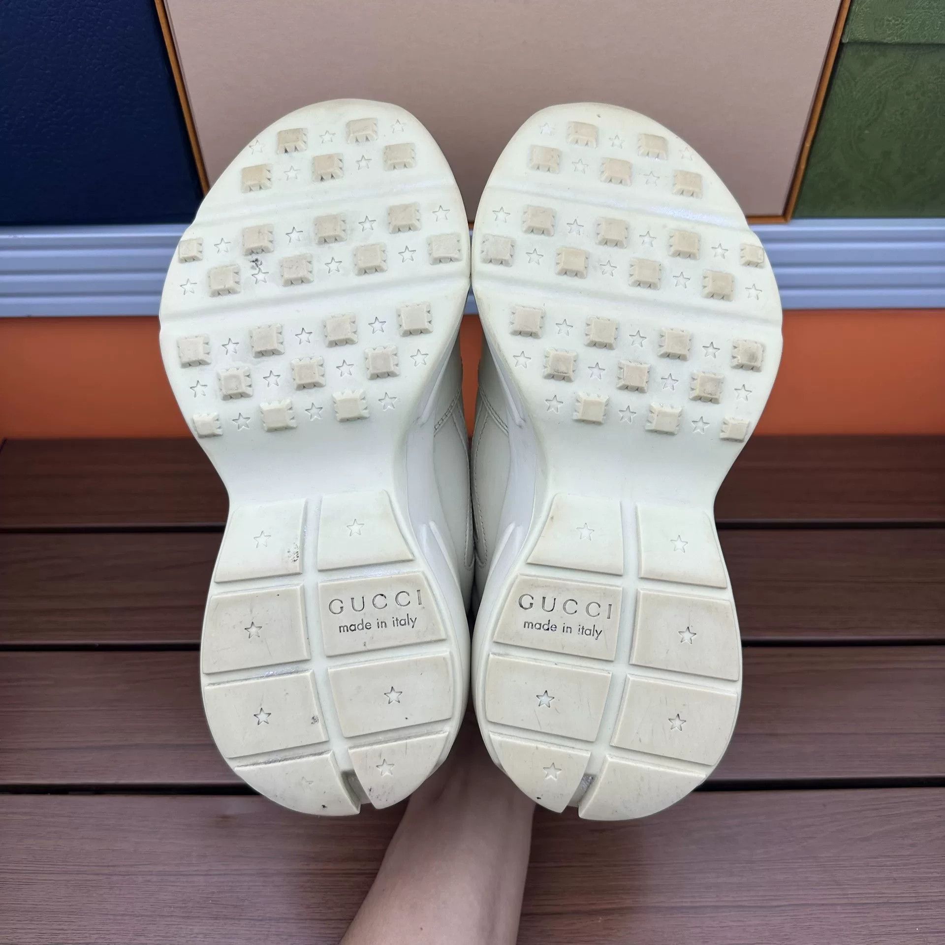 Gucci Gucci White Lowtop Sneakers it_35 Women Size US 5 / IT 35 - 7 Thumbnail